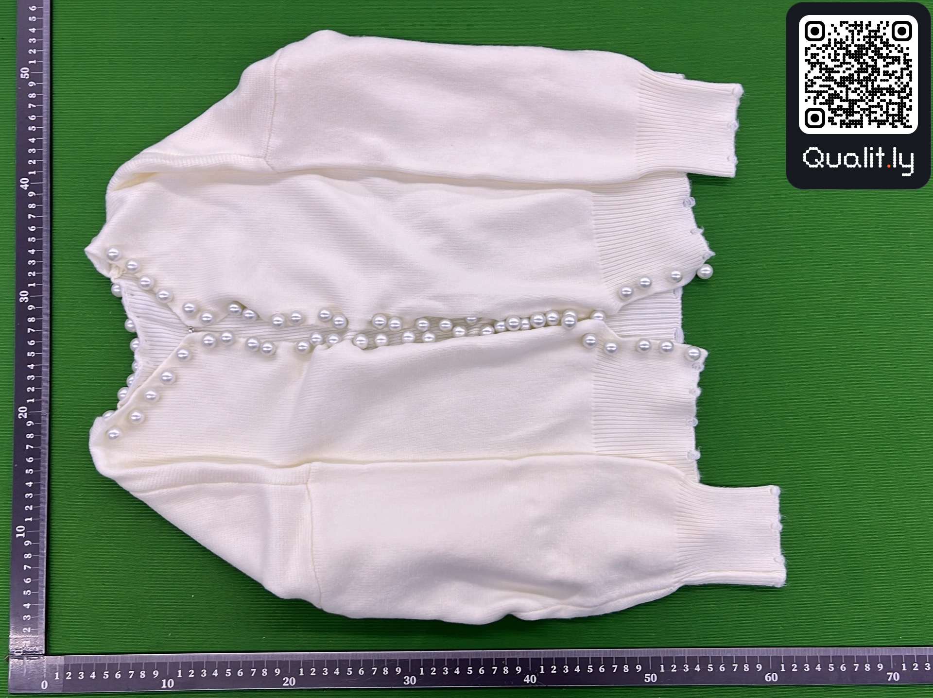 Sweater QC photo 2 of 7