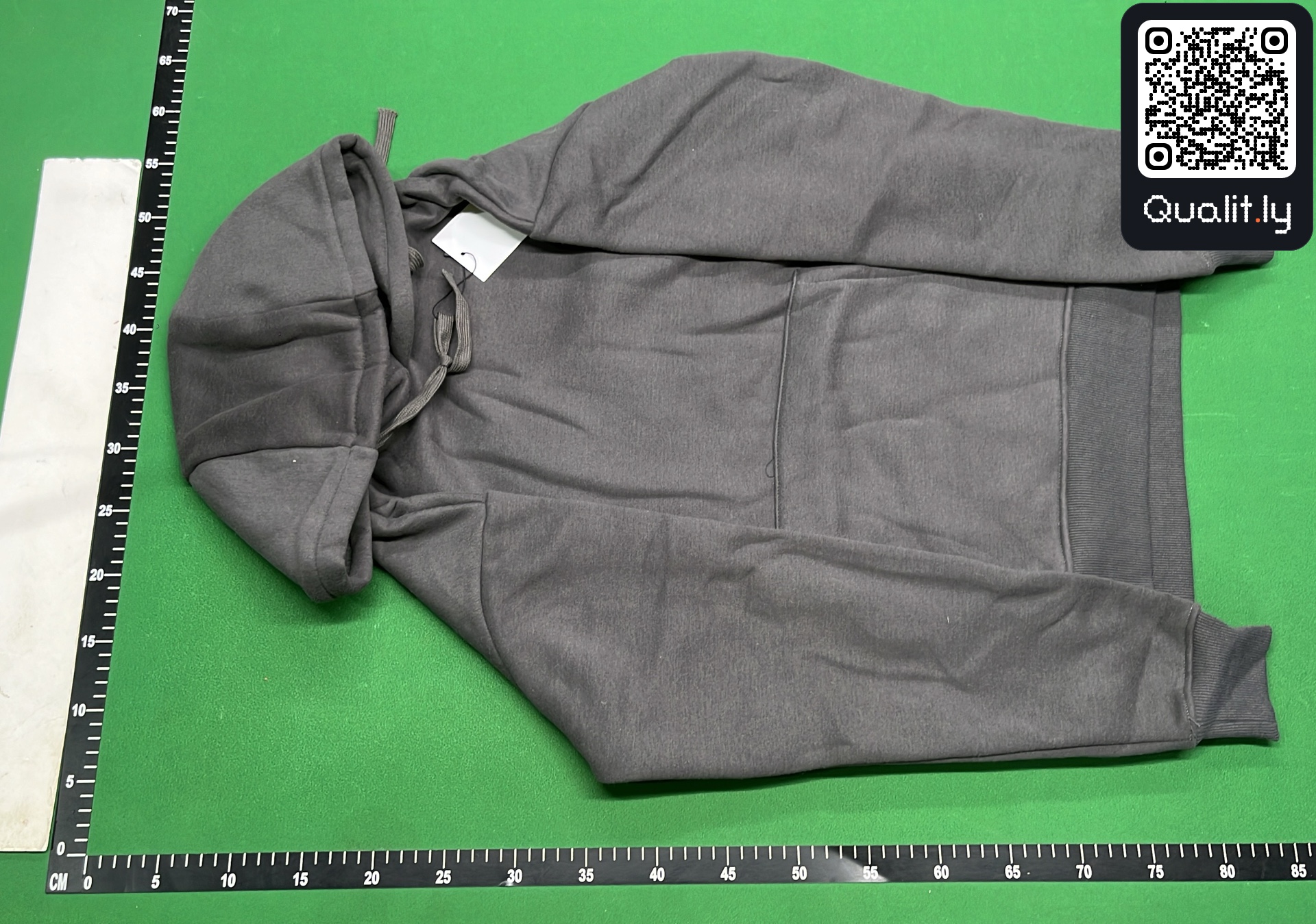 Hoodie — QC-foto 2 van 4