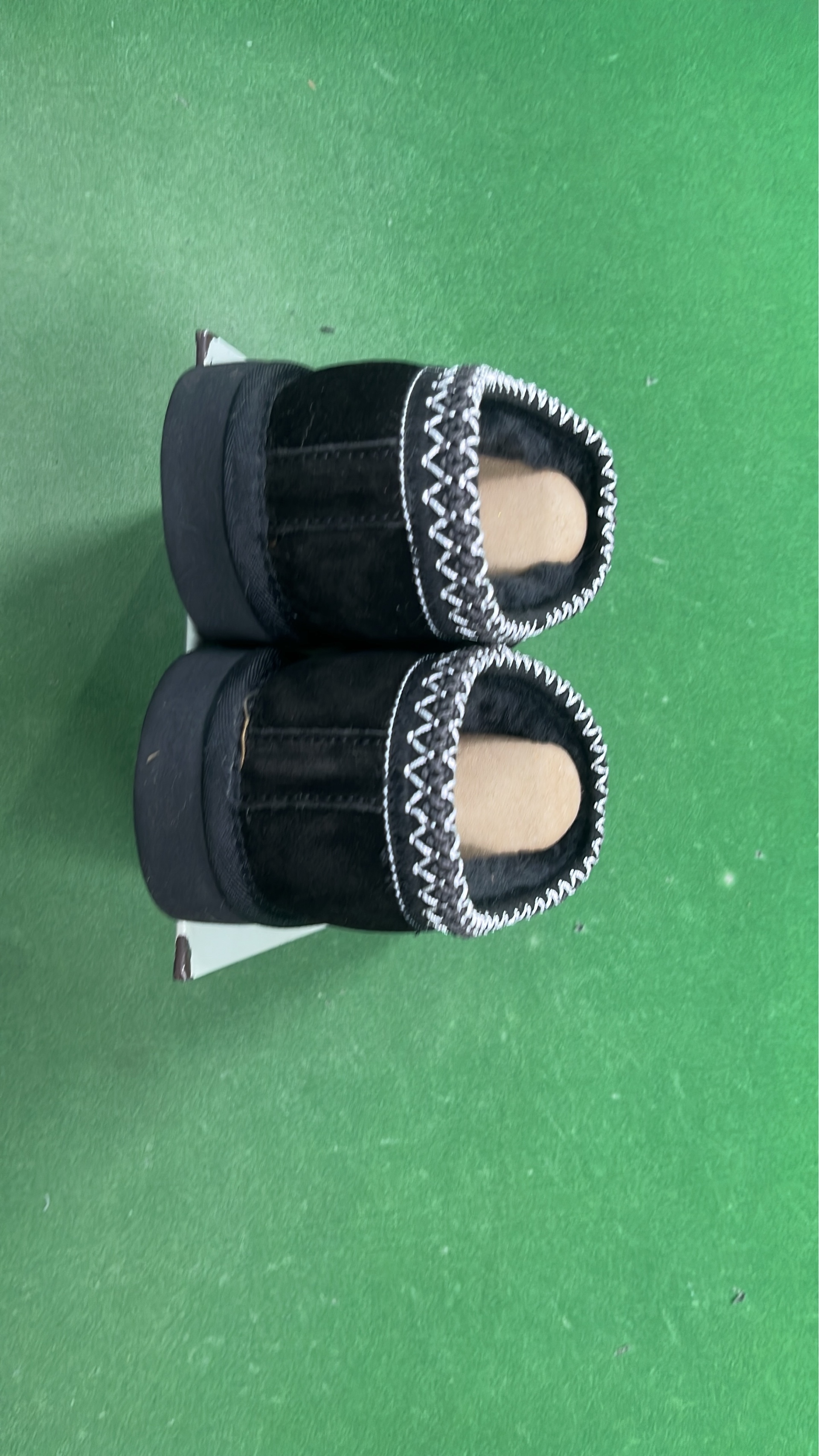 Sneakers — foto QC 3 di 30