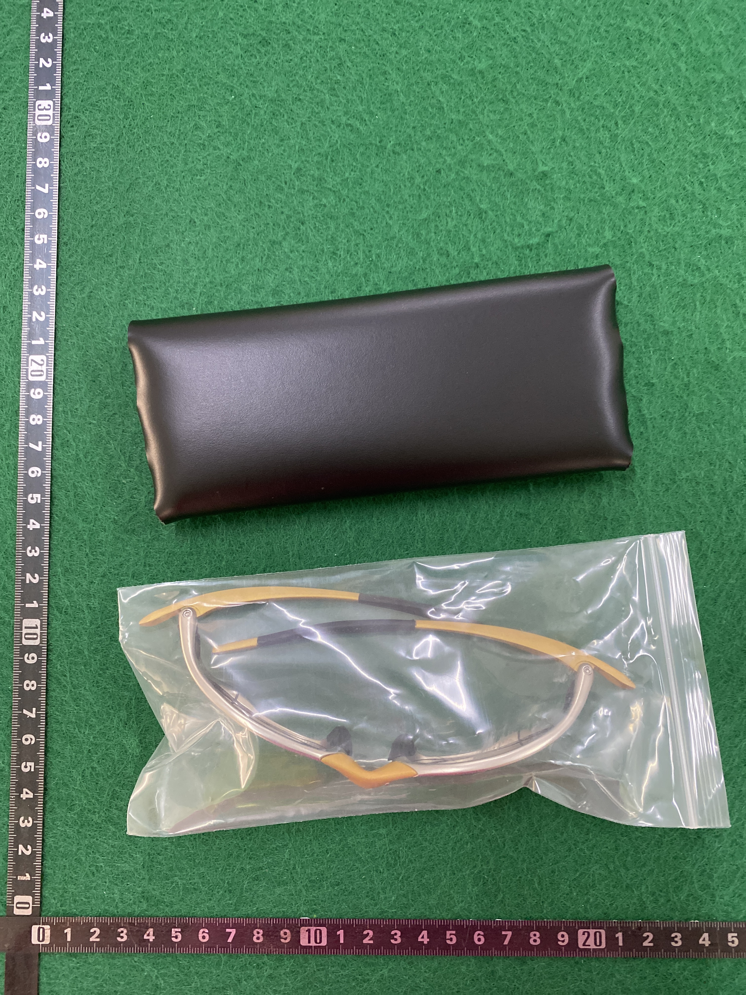 Sonnenbrille — QC-Foto 1 von 45