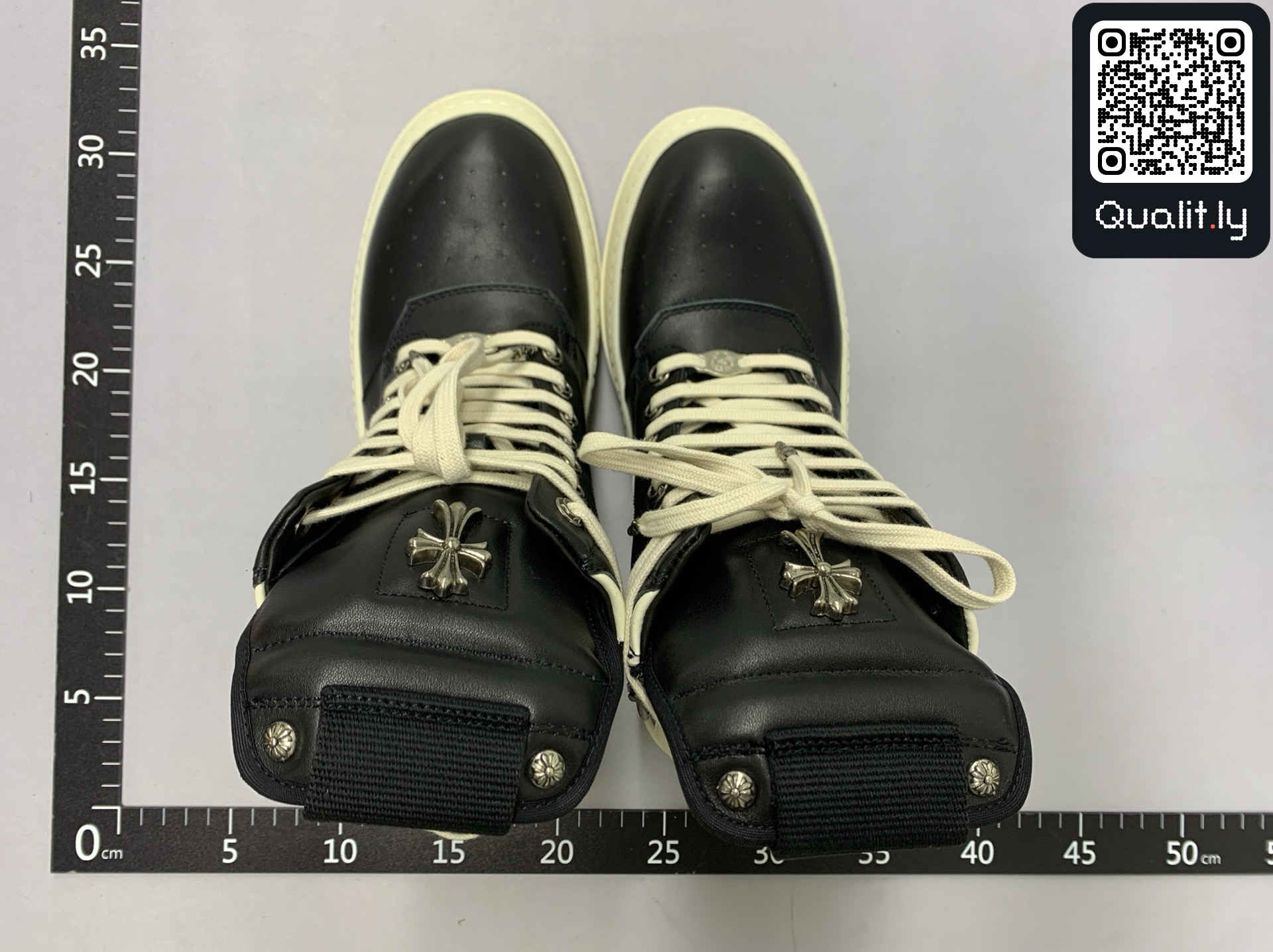 球鞋 QC 照片 2 / 176