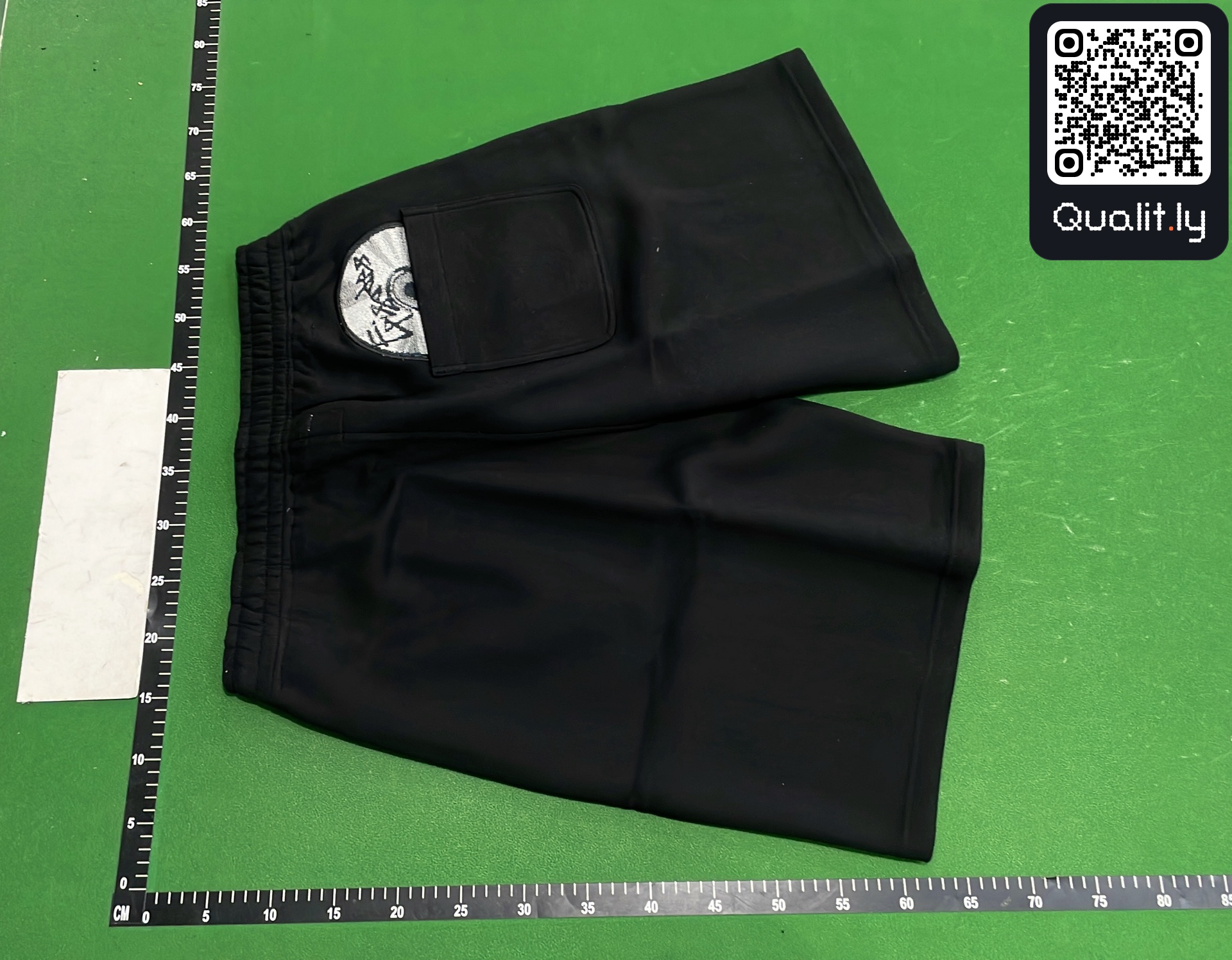 Shorts QC photo 3 of 46