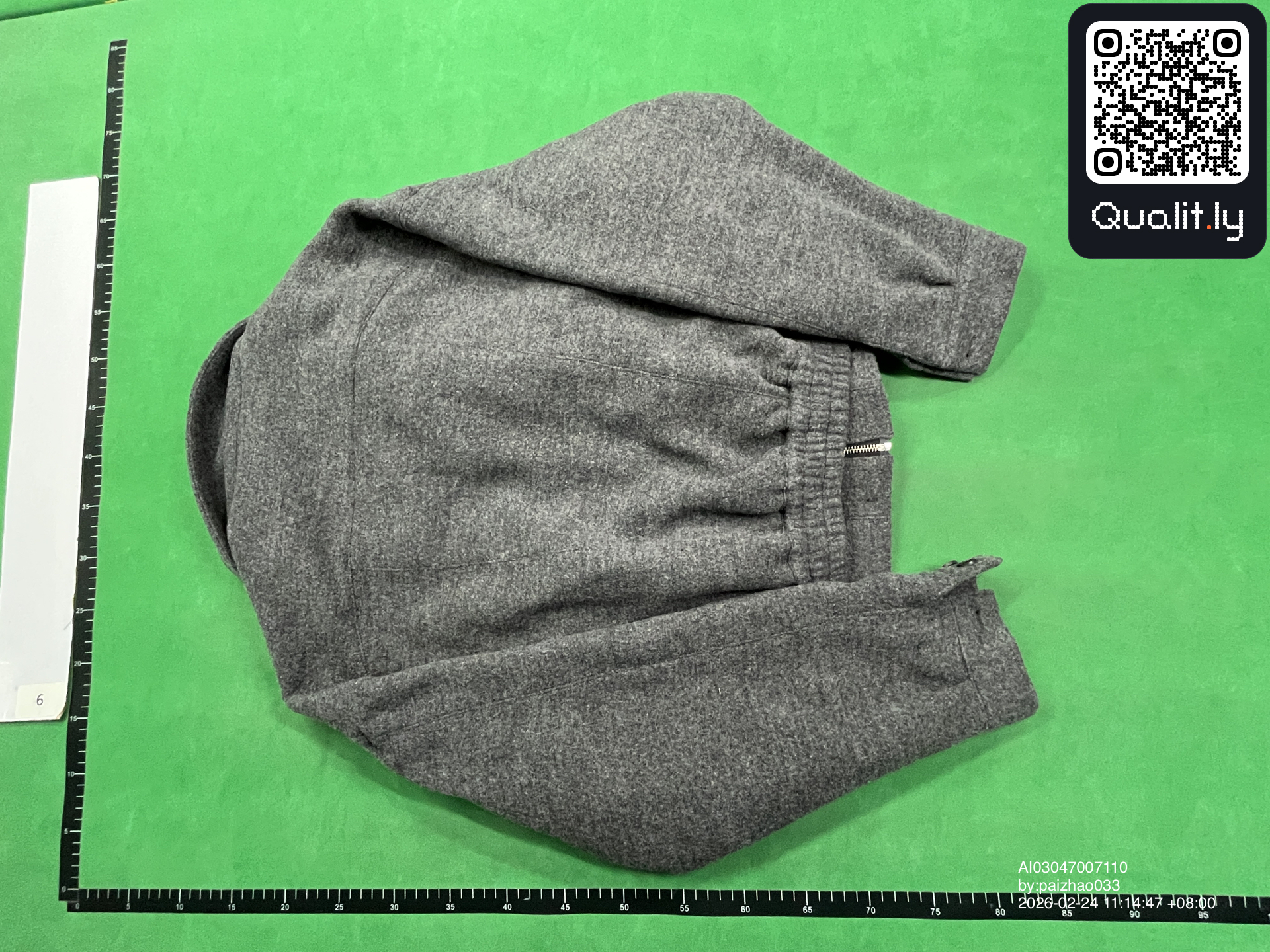 Veste — photo QC 2 sur 8