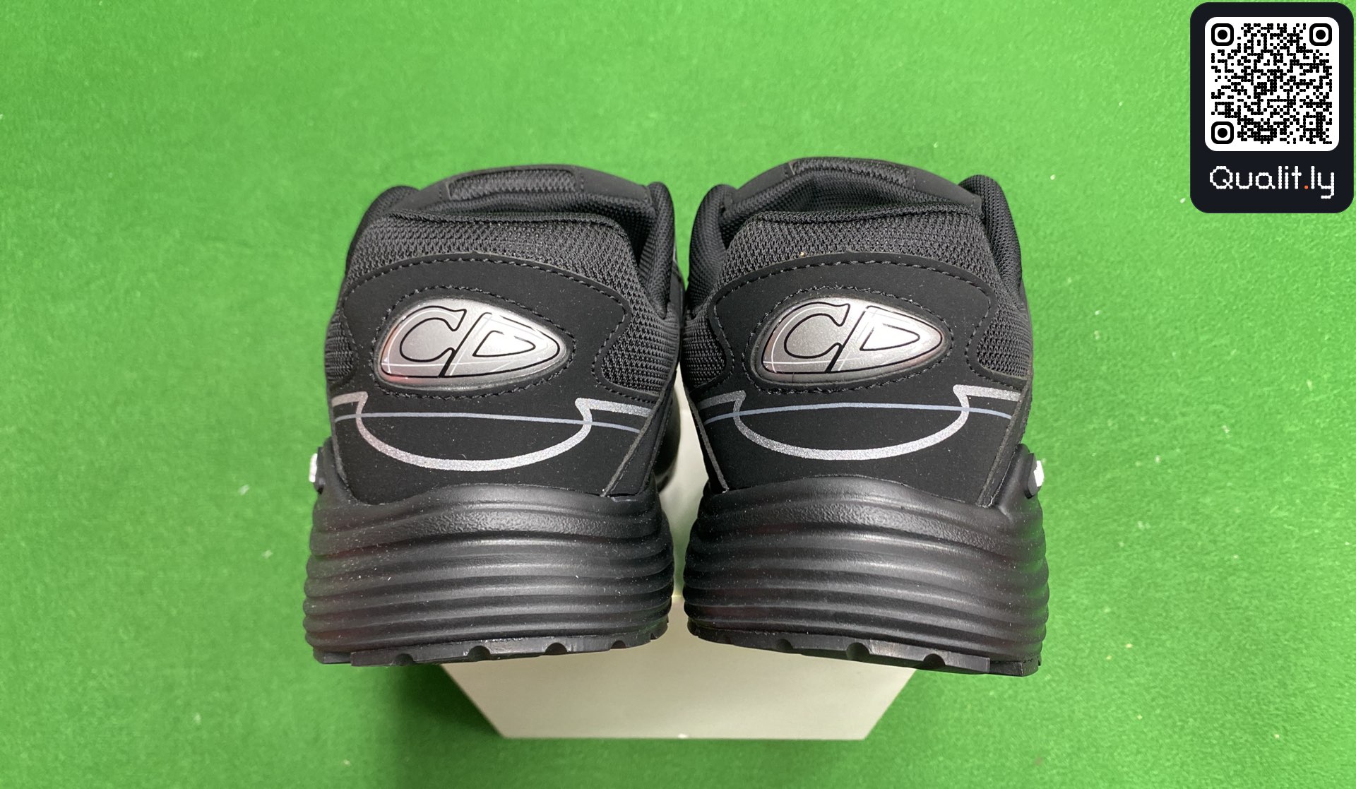 Sneaker — QC-Foto 3 von 270