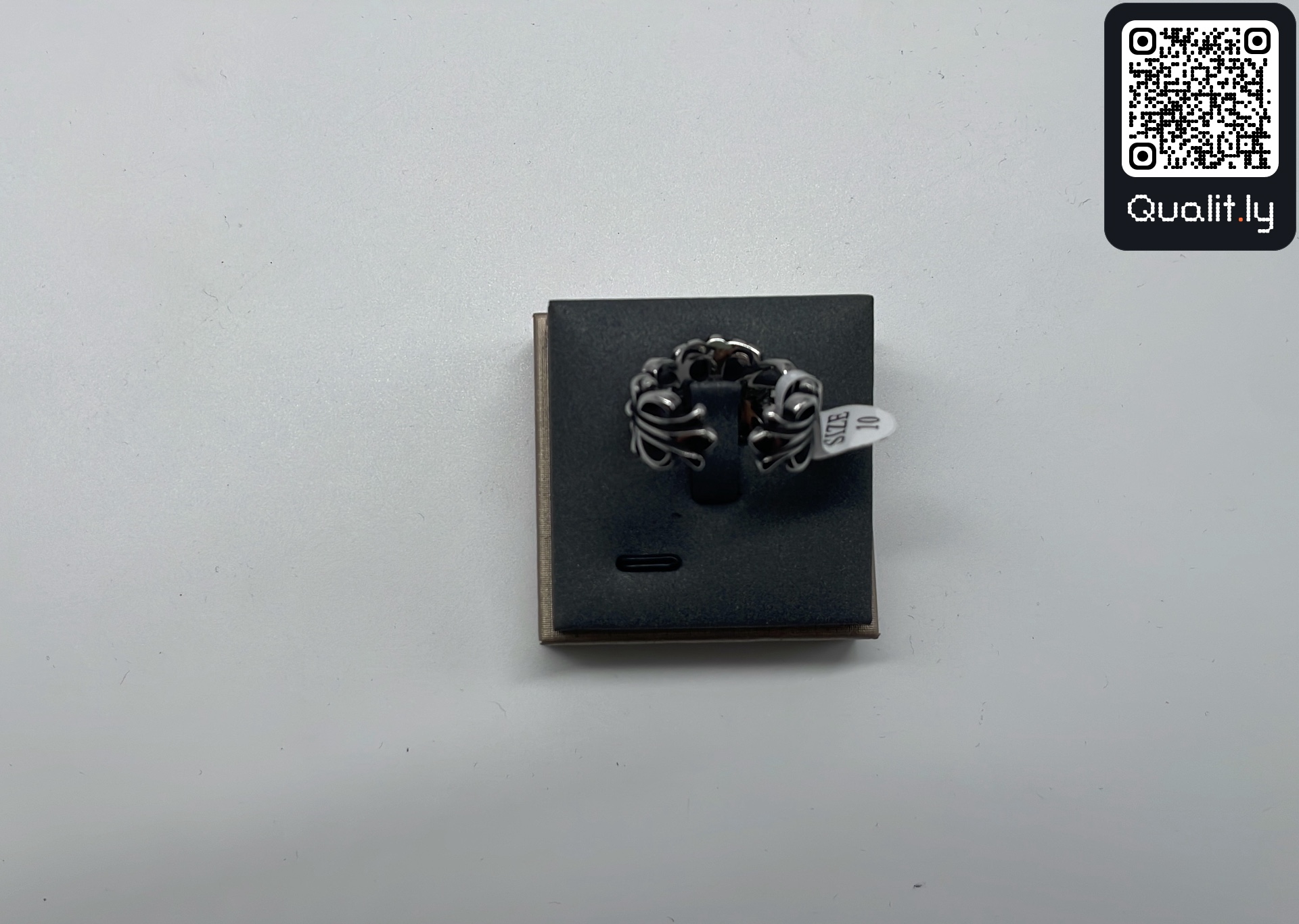 Bijuterie — fotografie QC 2 din 62