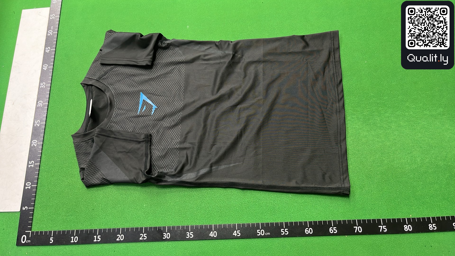 T-Shirt — QC-Foto 2 von 16
