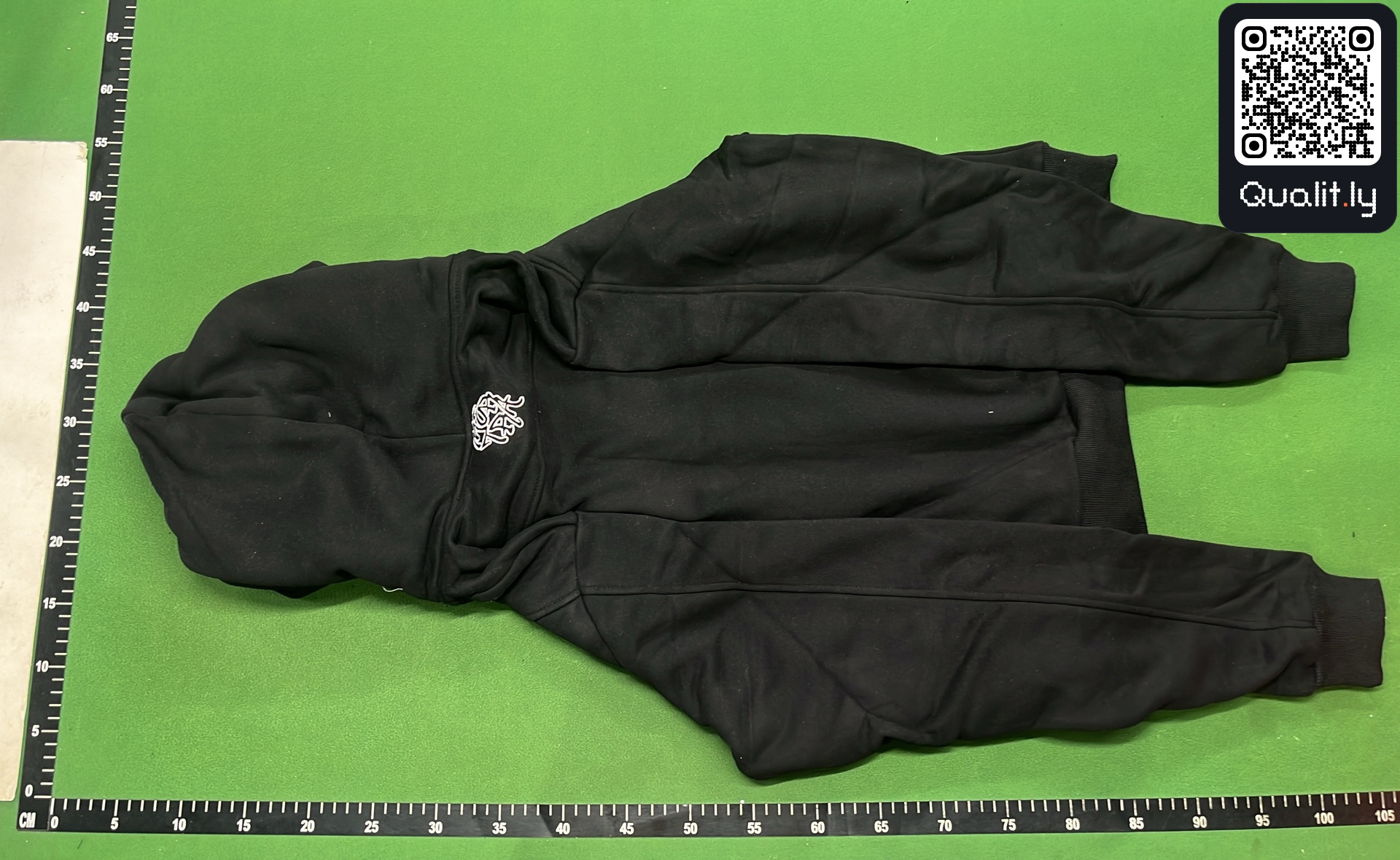 Sweat — photo QC 3 sur 4