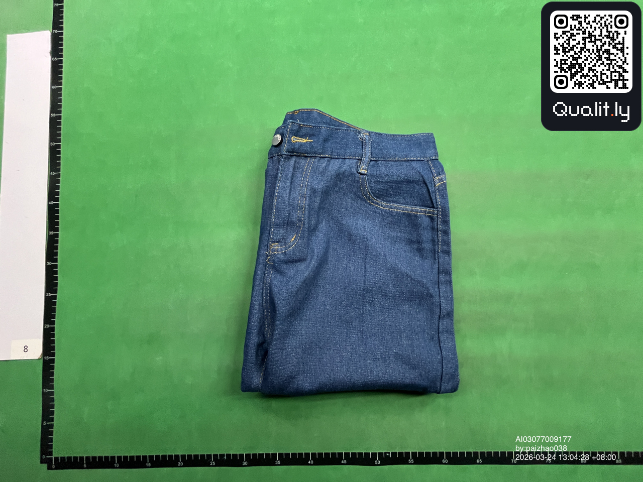 Jeans QC photo 1 of 28
