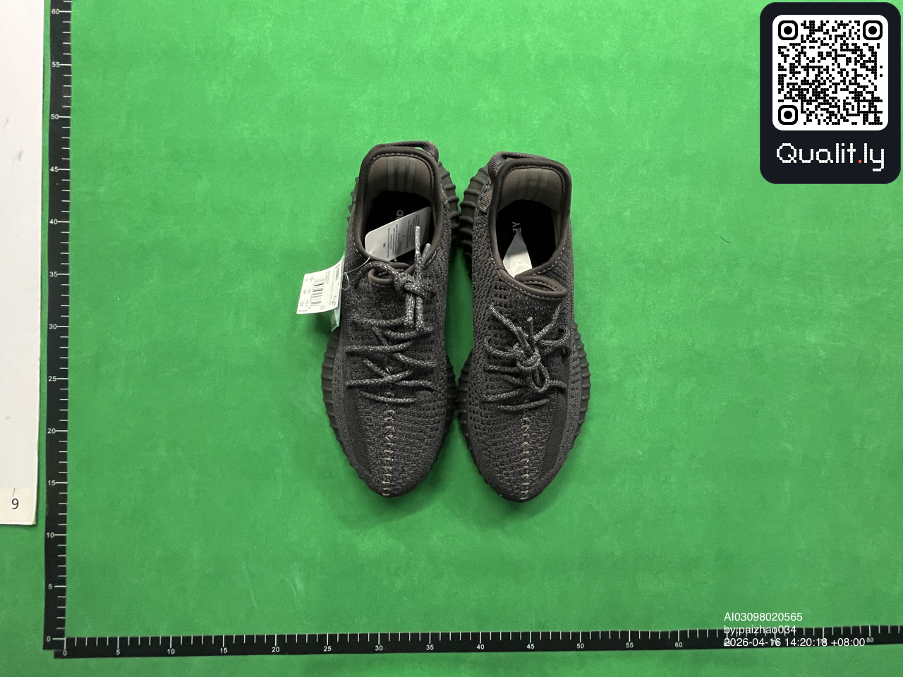 球鞋 QC 照片 2 / 36