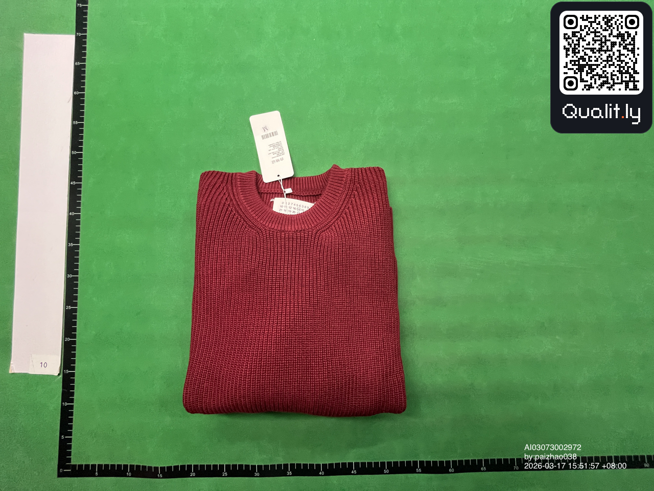 Sweater QC photo 1 of 22