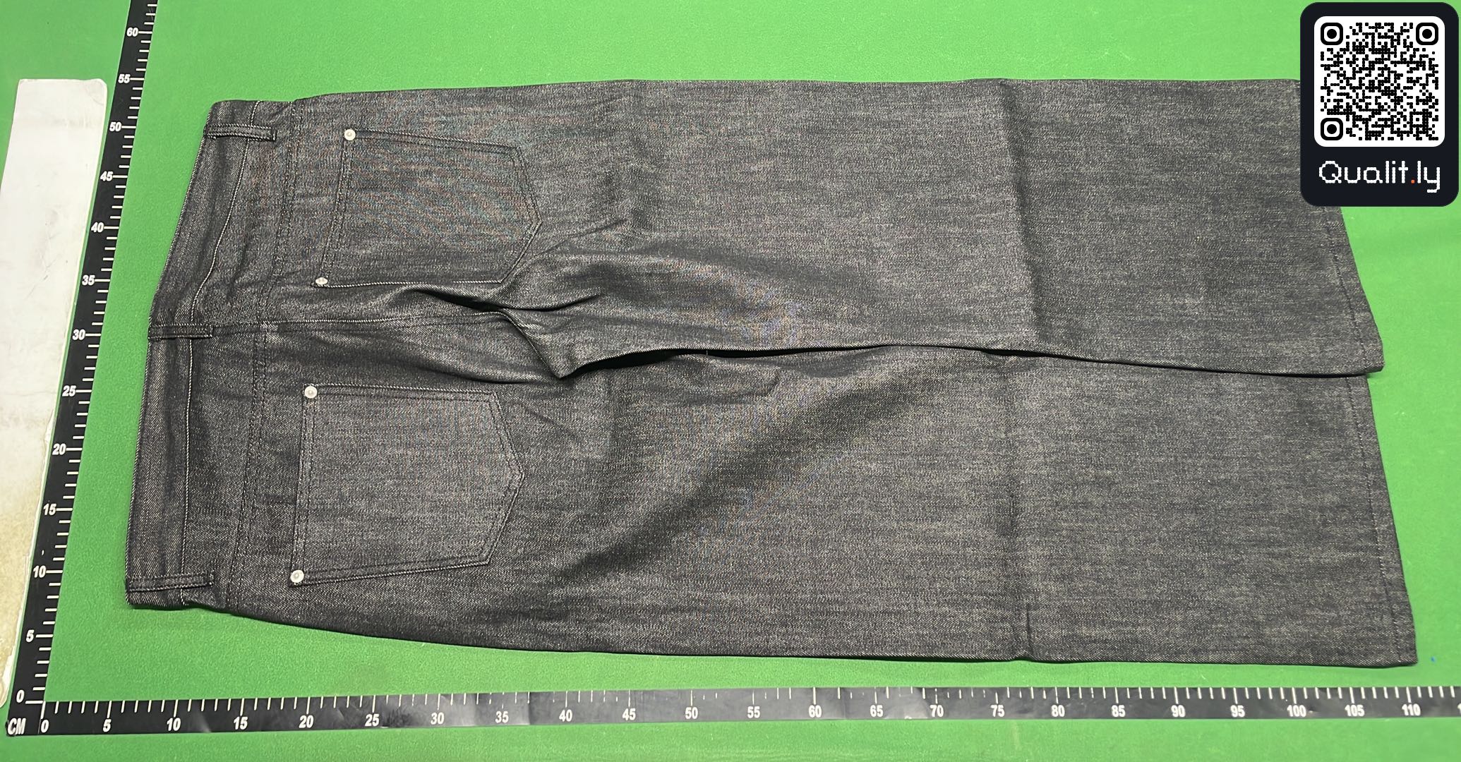 Jeans — QC-foto 3 av 73