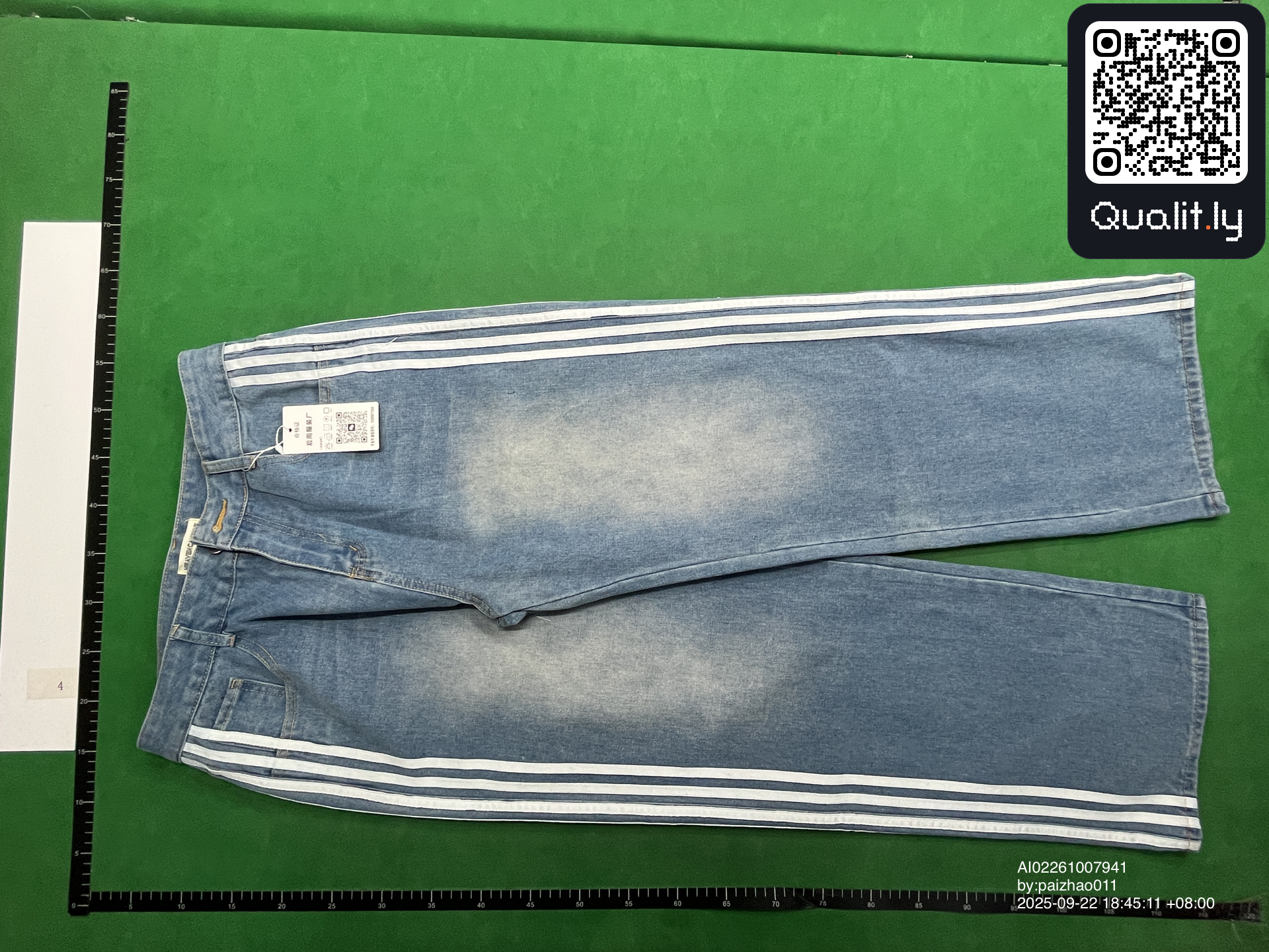 Jeans — QC-Foto 3 von 14