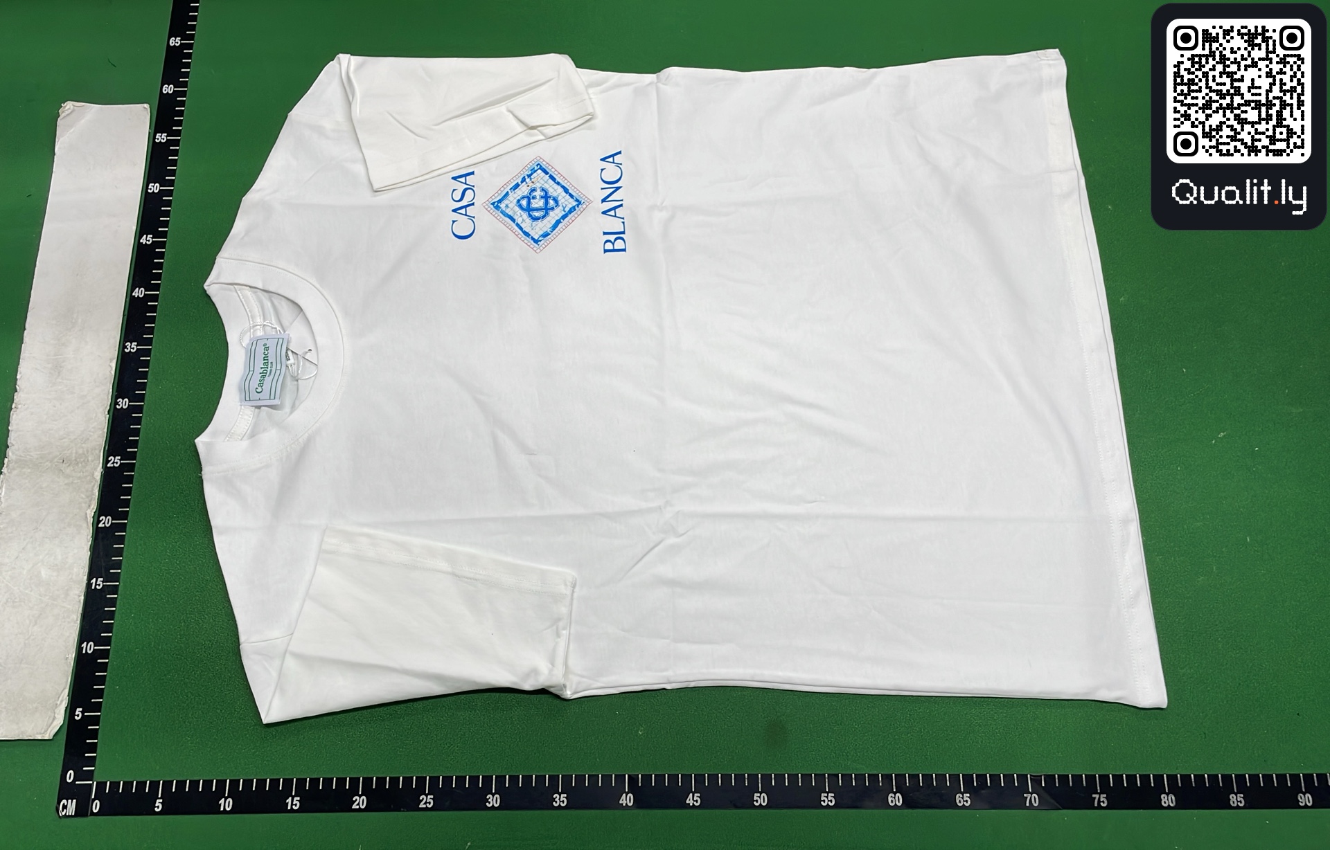 Camiseta — foto QC 2 de 60