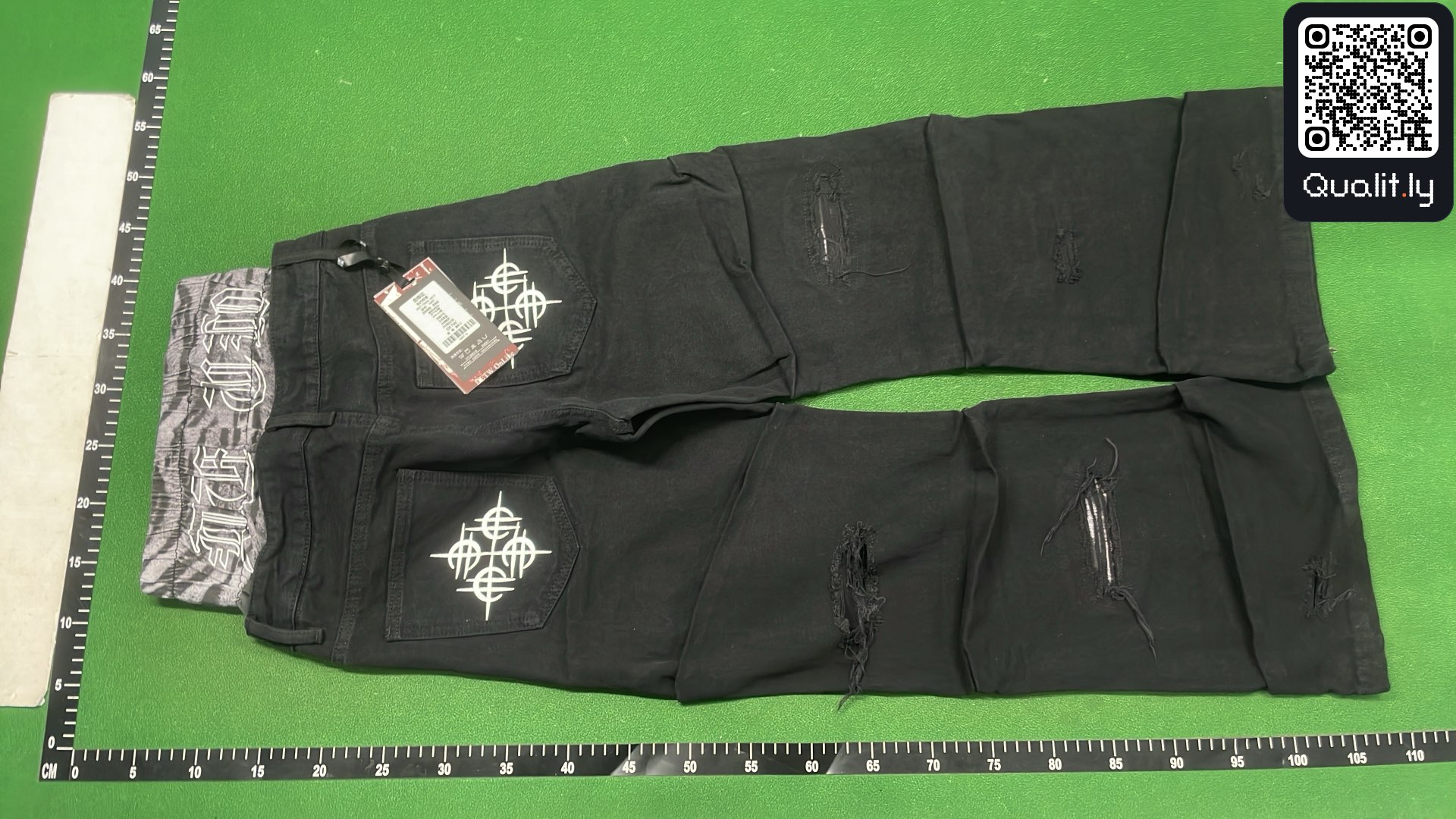 Jeans QC photo 3 of 14