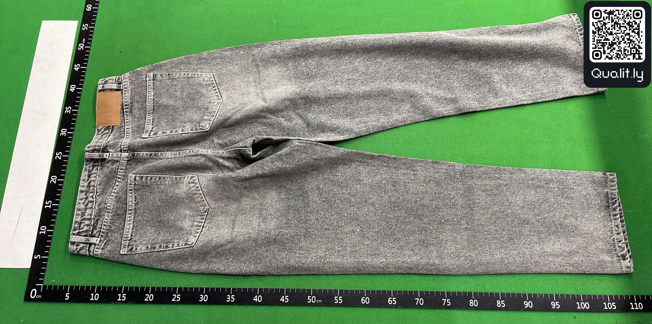 Pants QC photo 3 of 137