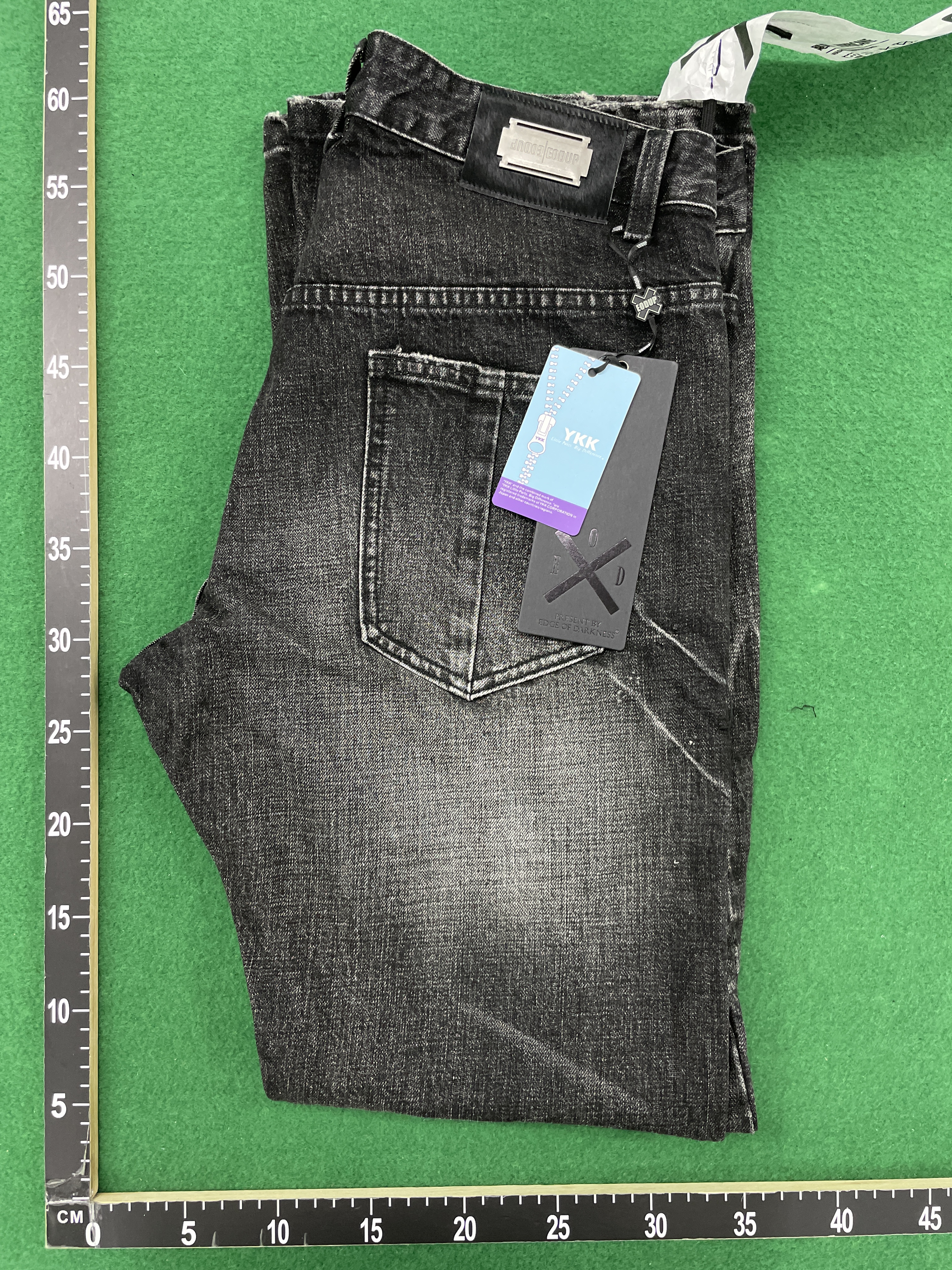 Jeans — QC-Foto 1 von 29
