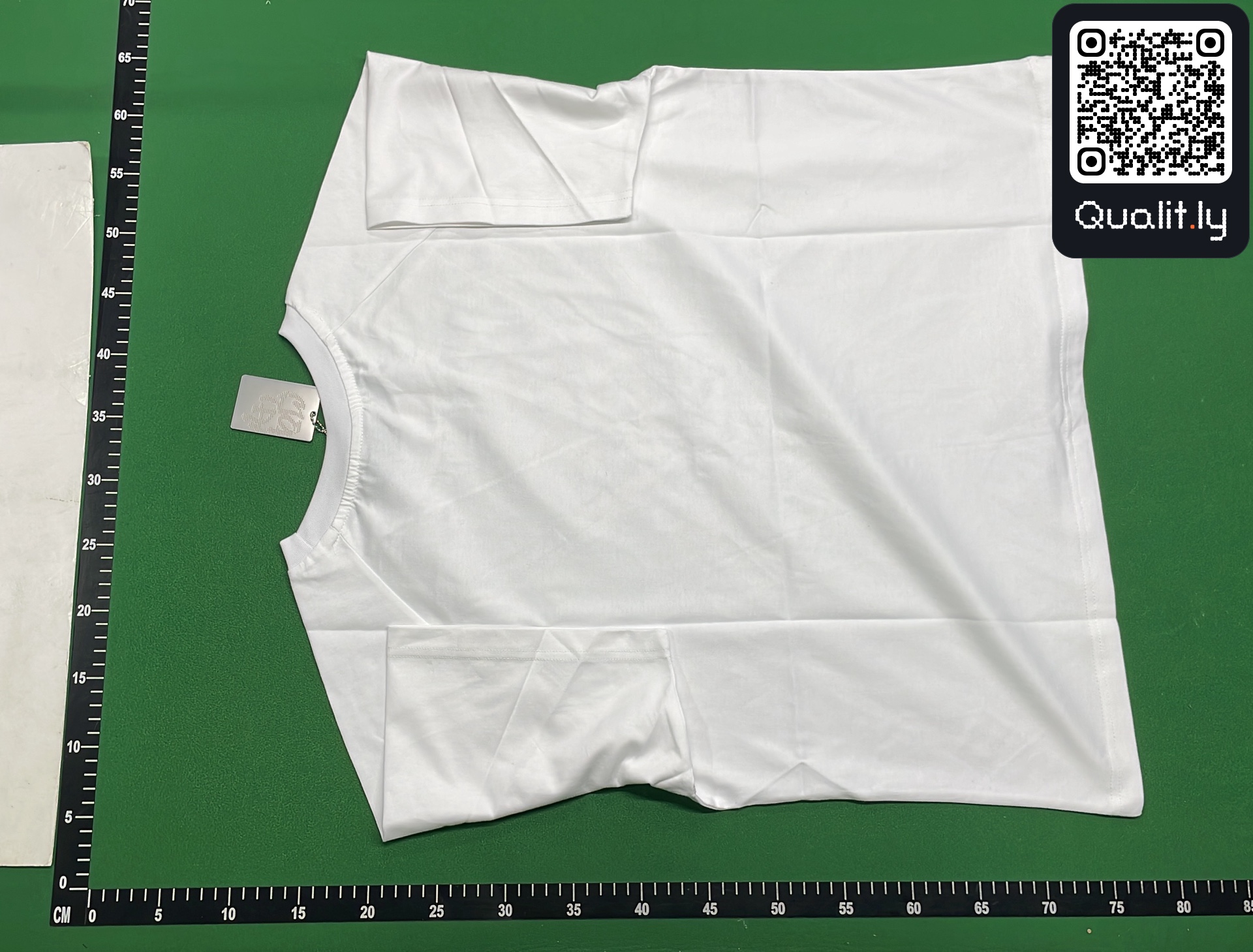T-Shirt — QC-Foto 3 von 4