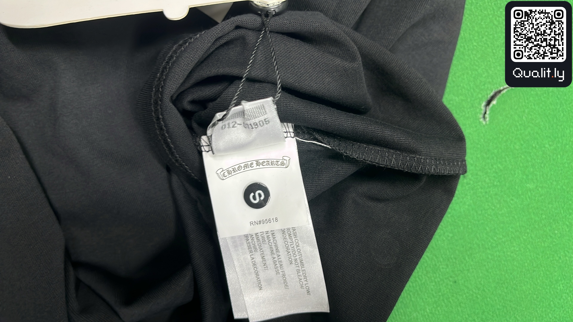 T-shirt QC photo 1 of 211