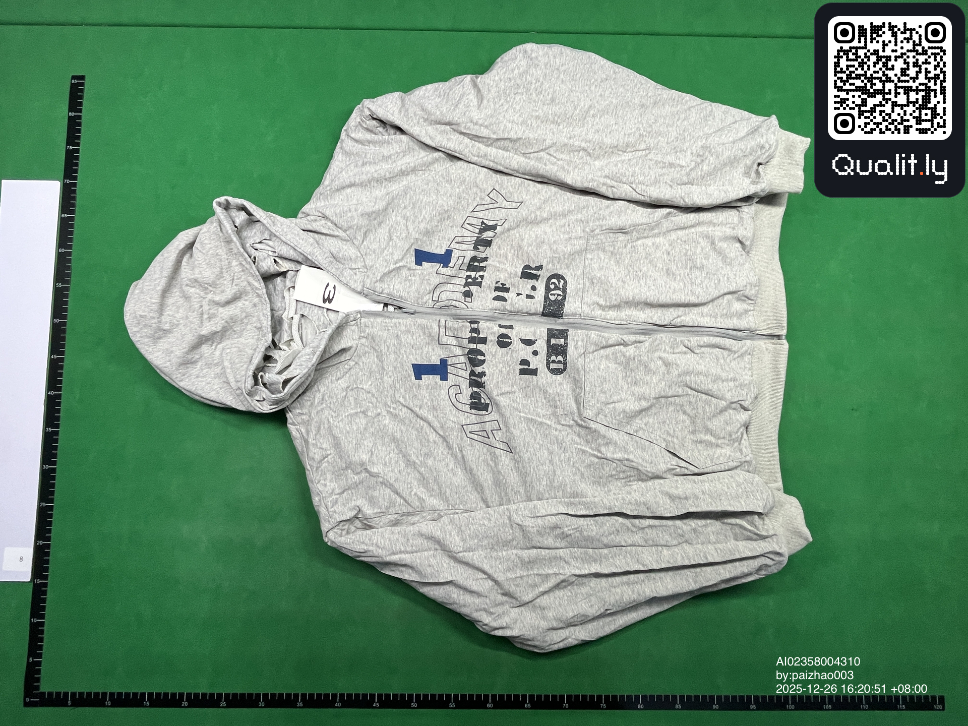 Hoodie QC photo 3 of 4