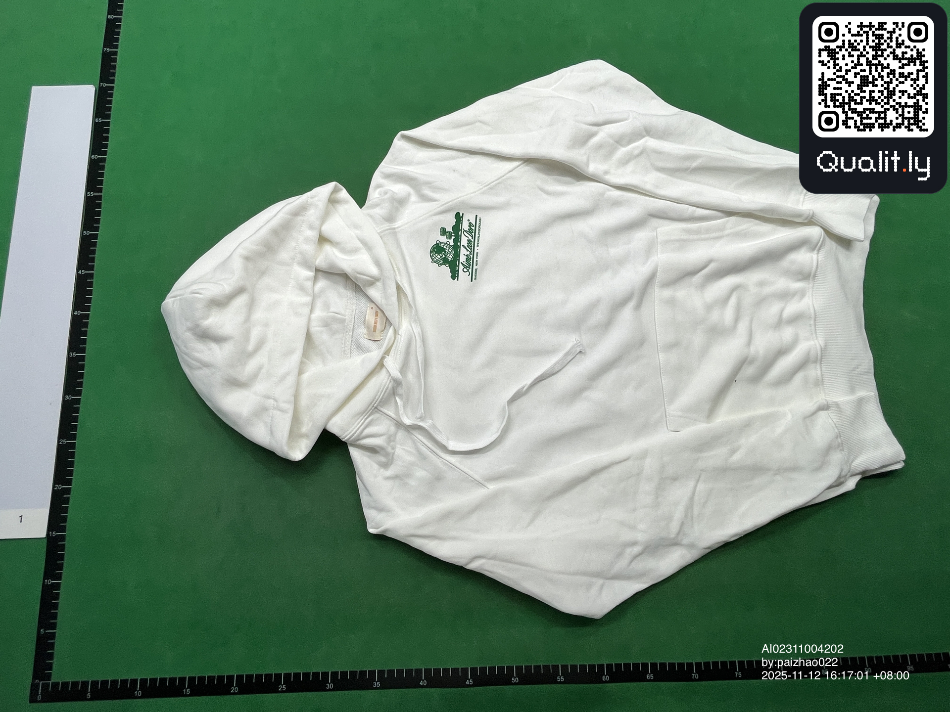 Bluza z kapturem — zdjęcie QC 3 z 8