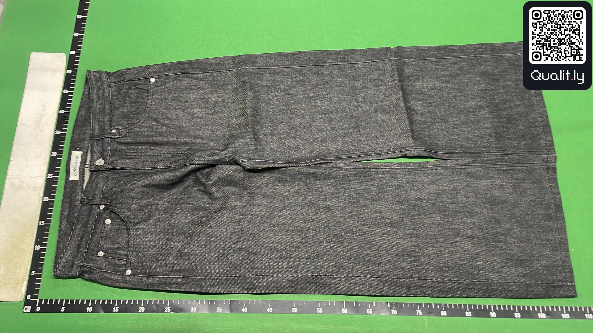 Jeans — QC-foto 2 av 73