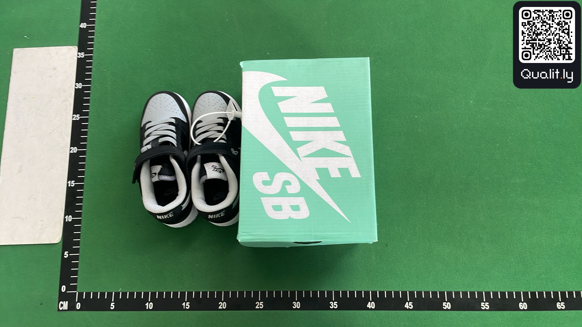 Sneakers QC photo 1 of 30
