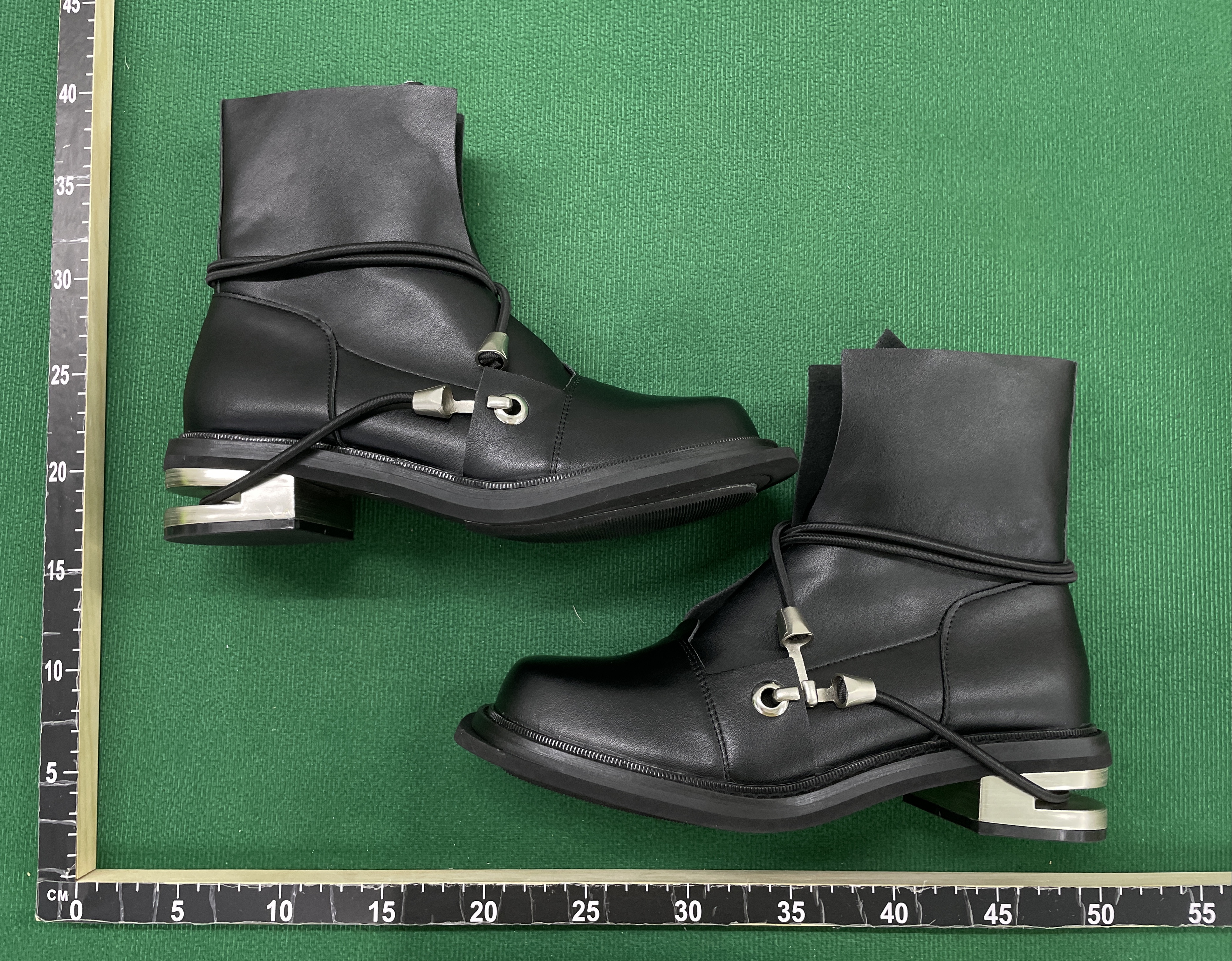 Botas — foto QC 3 de 27