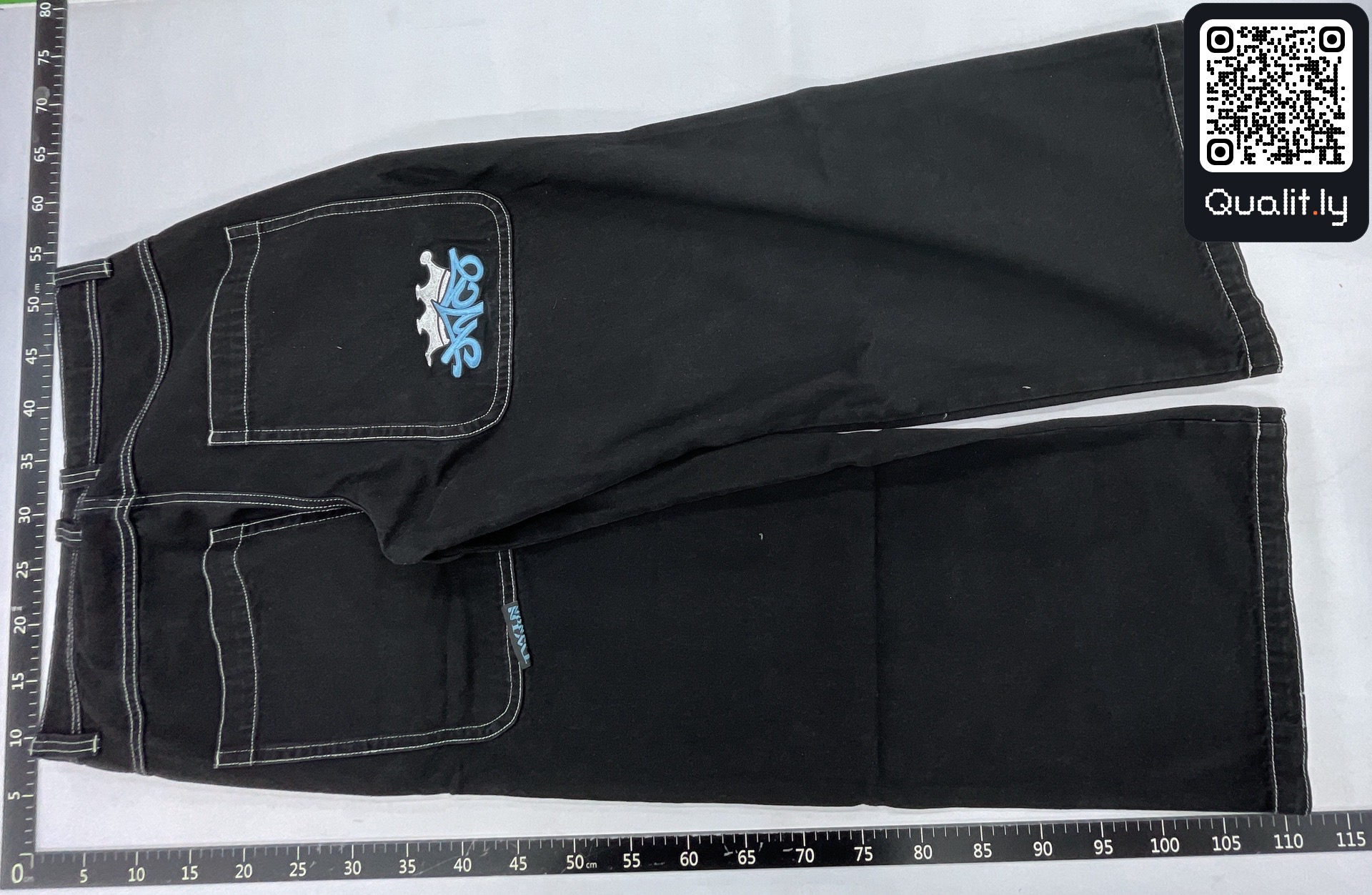 Jeans QC photo 1 of 84