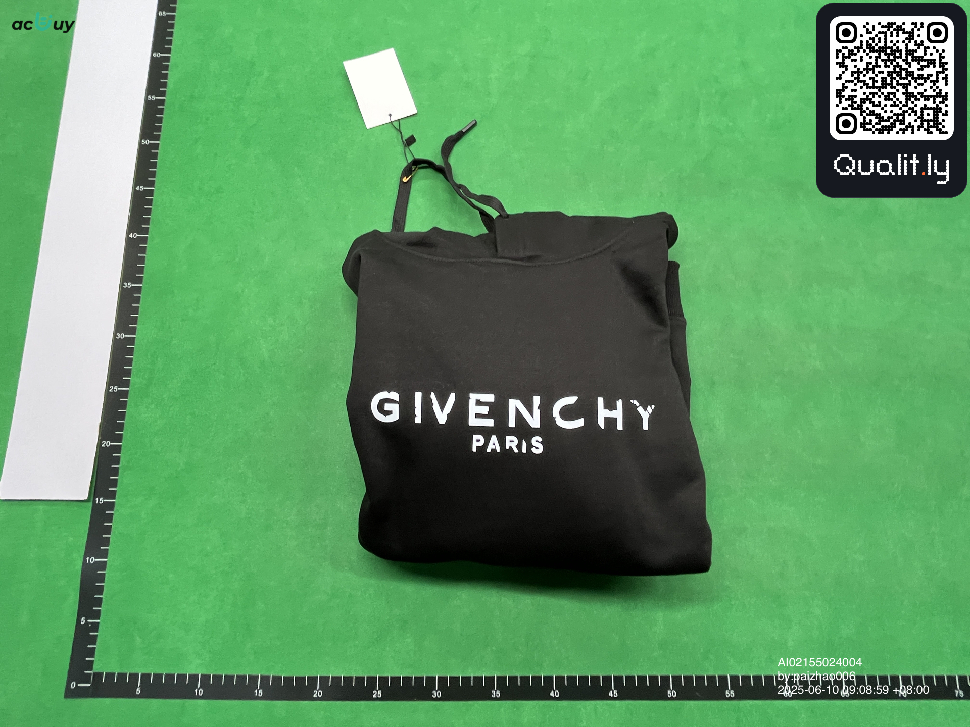 Hoodie — QC-Foto 1 von 4
