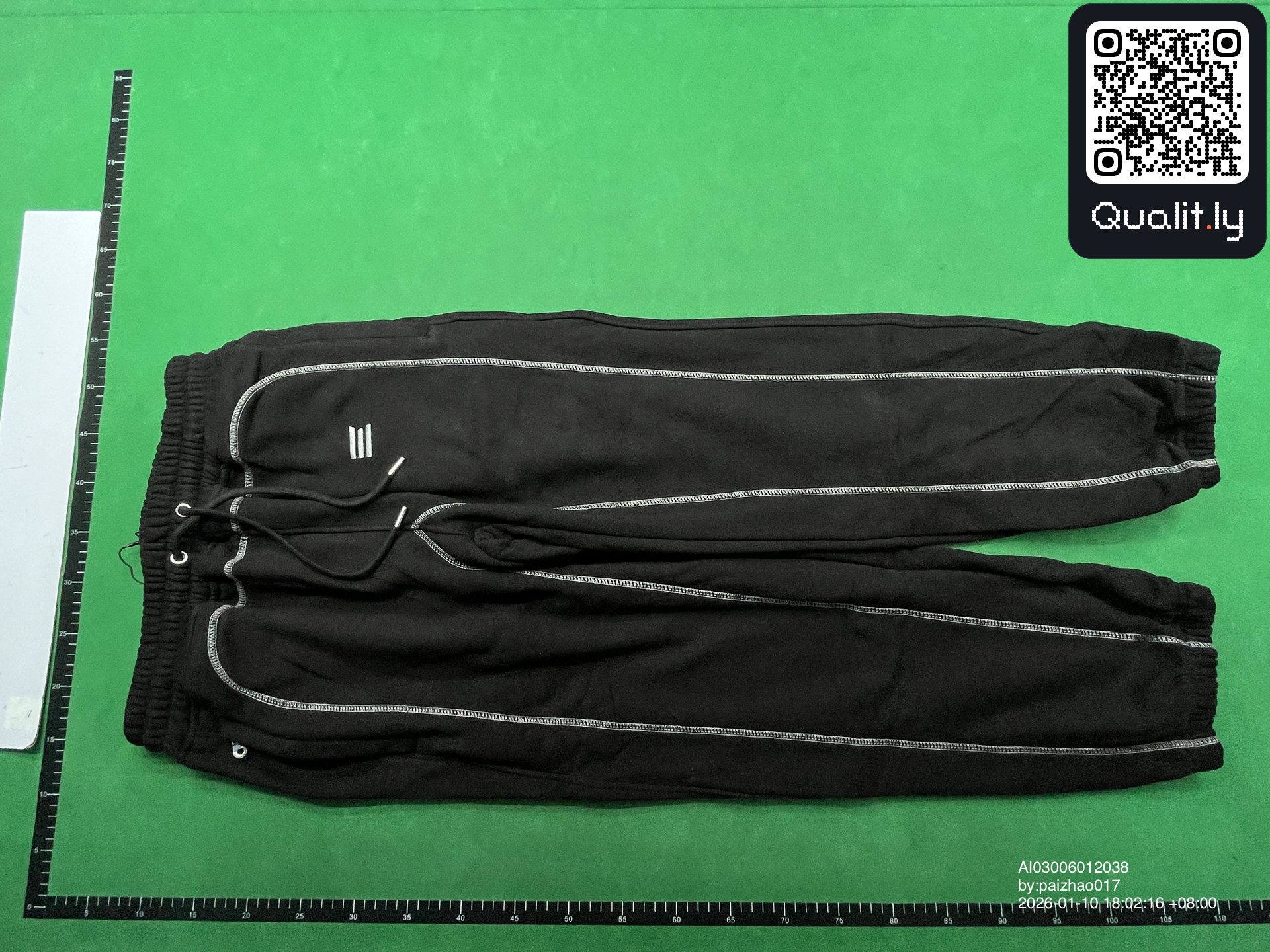 Sudadera — foto QC 3 de 10