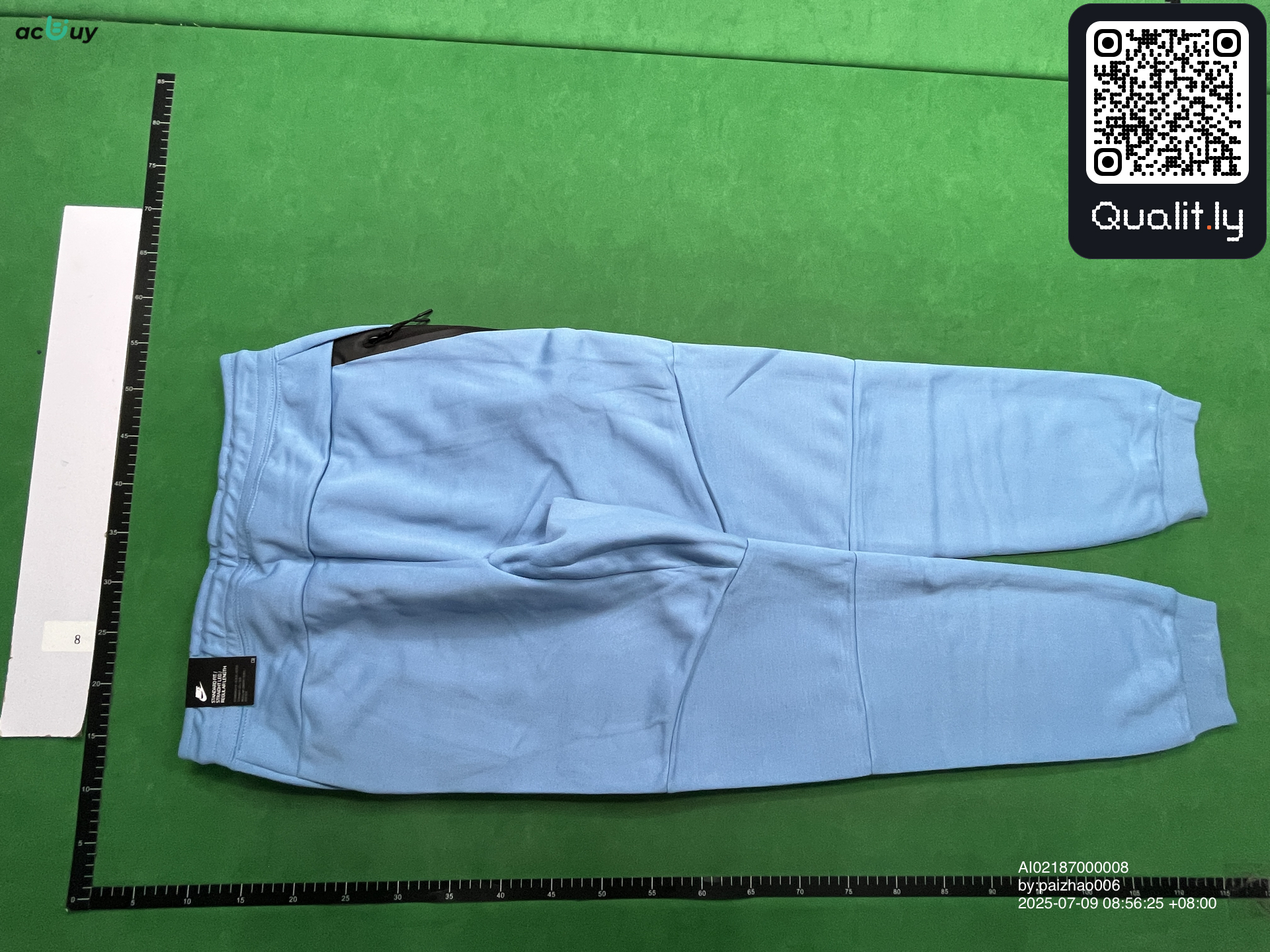 Pantalon — photo QC 2 sur 8