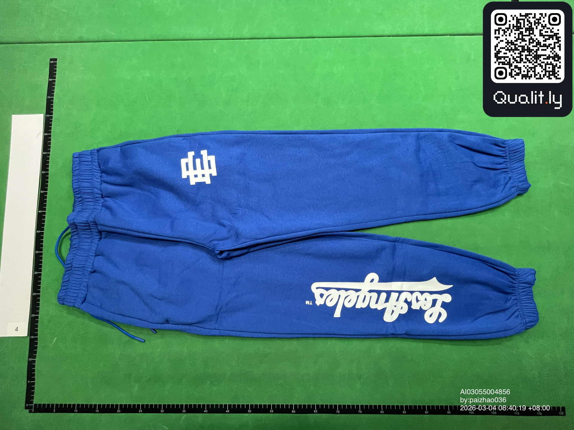Bluza z kapturem — zdjęcie QC 2 z 13