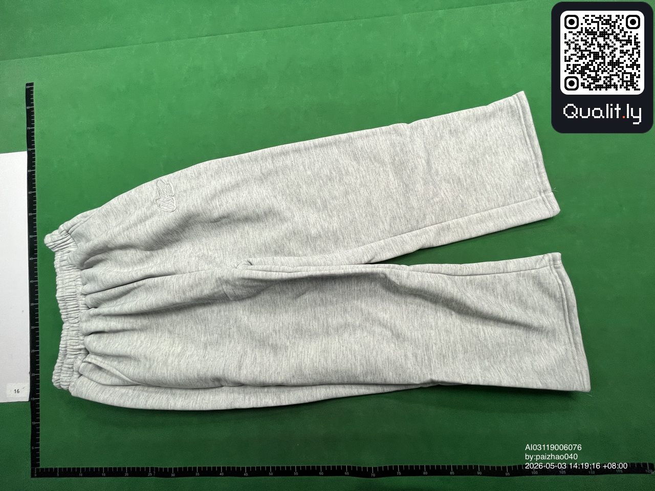 Sudadera con capucha — foto QC 2 de 22