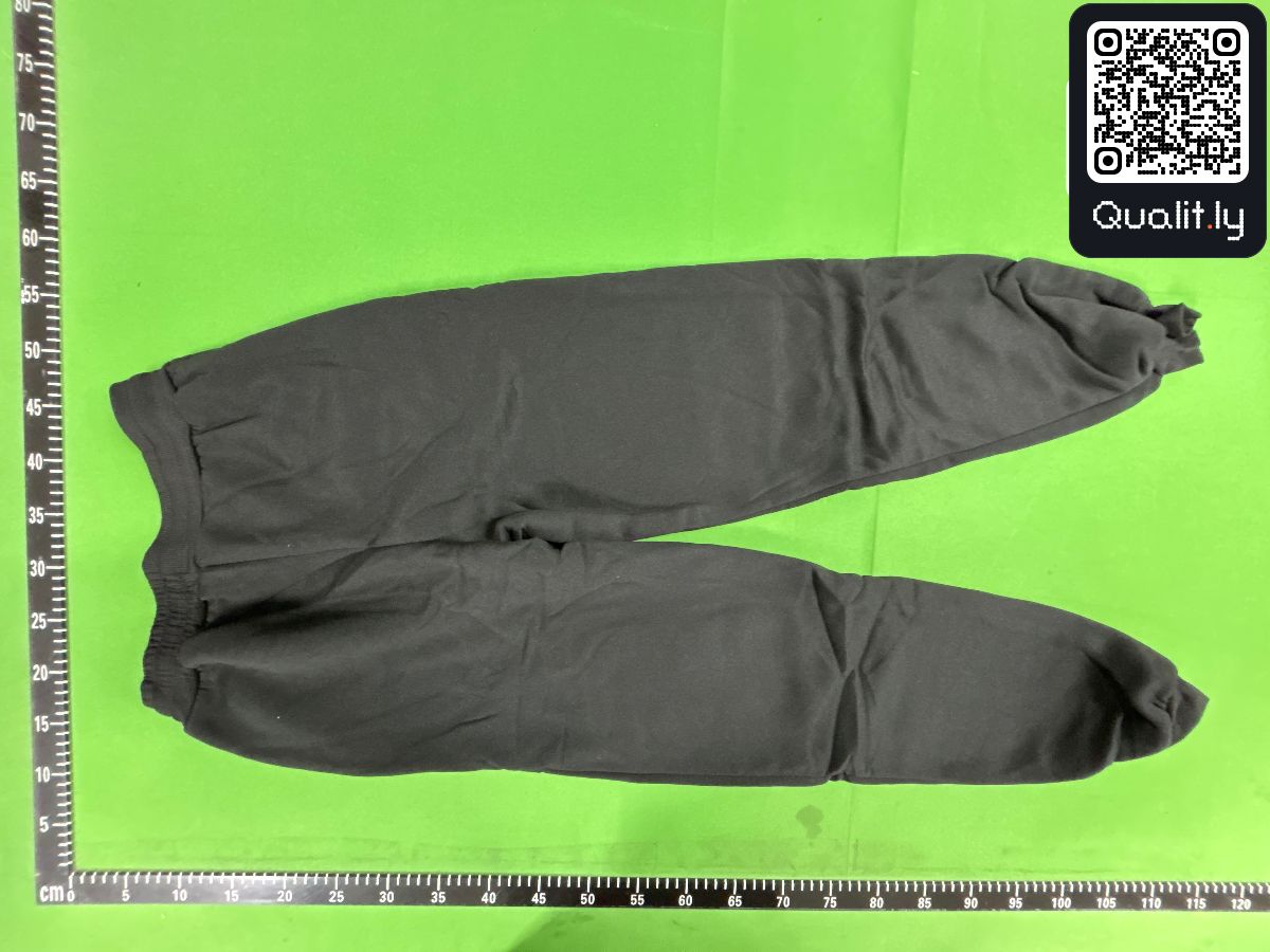 Hoodie QC photo 2 of 11