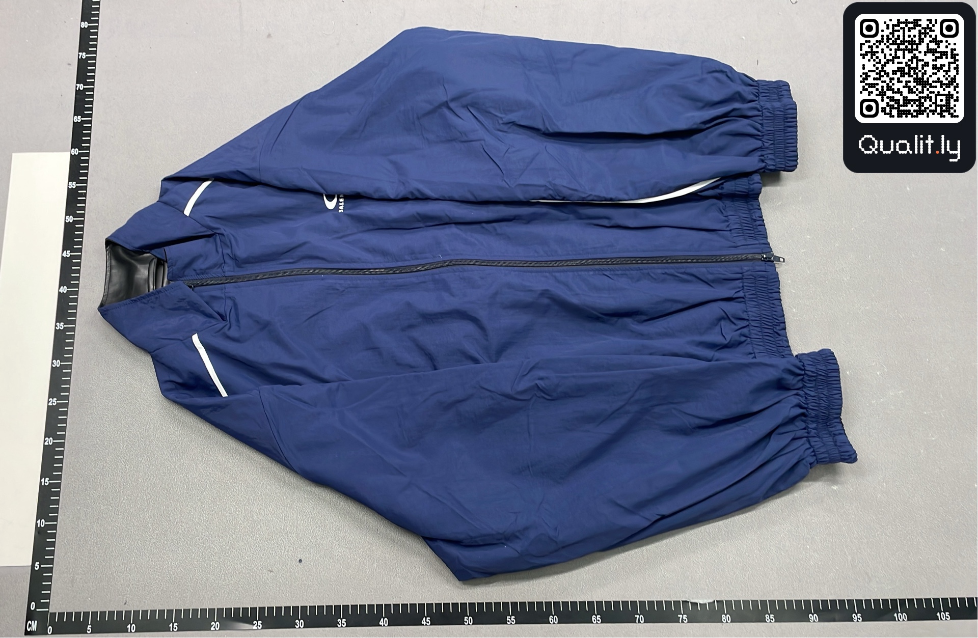 夹克 QC 照片 2 / 4