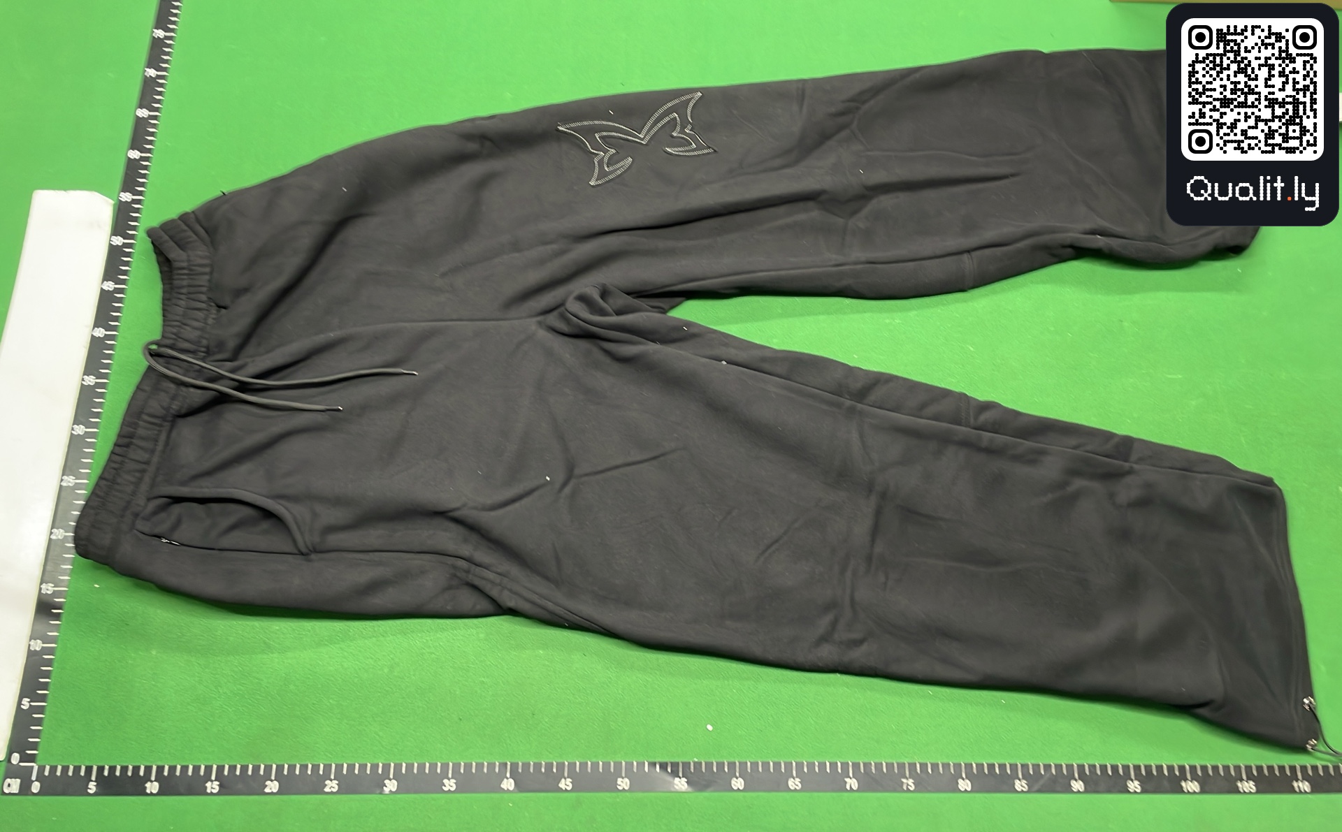 Hoodie — QC-foto 2 av 8