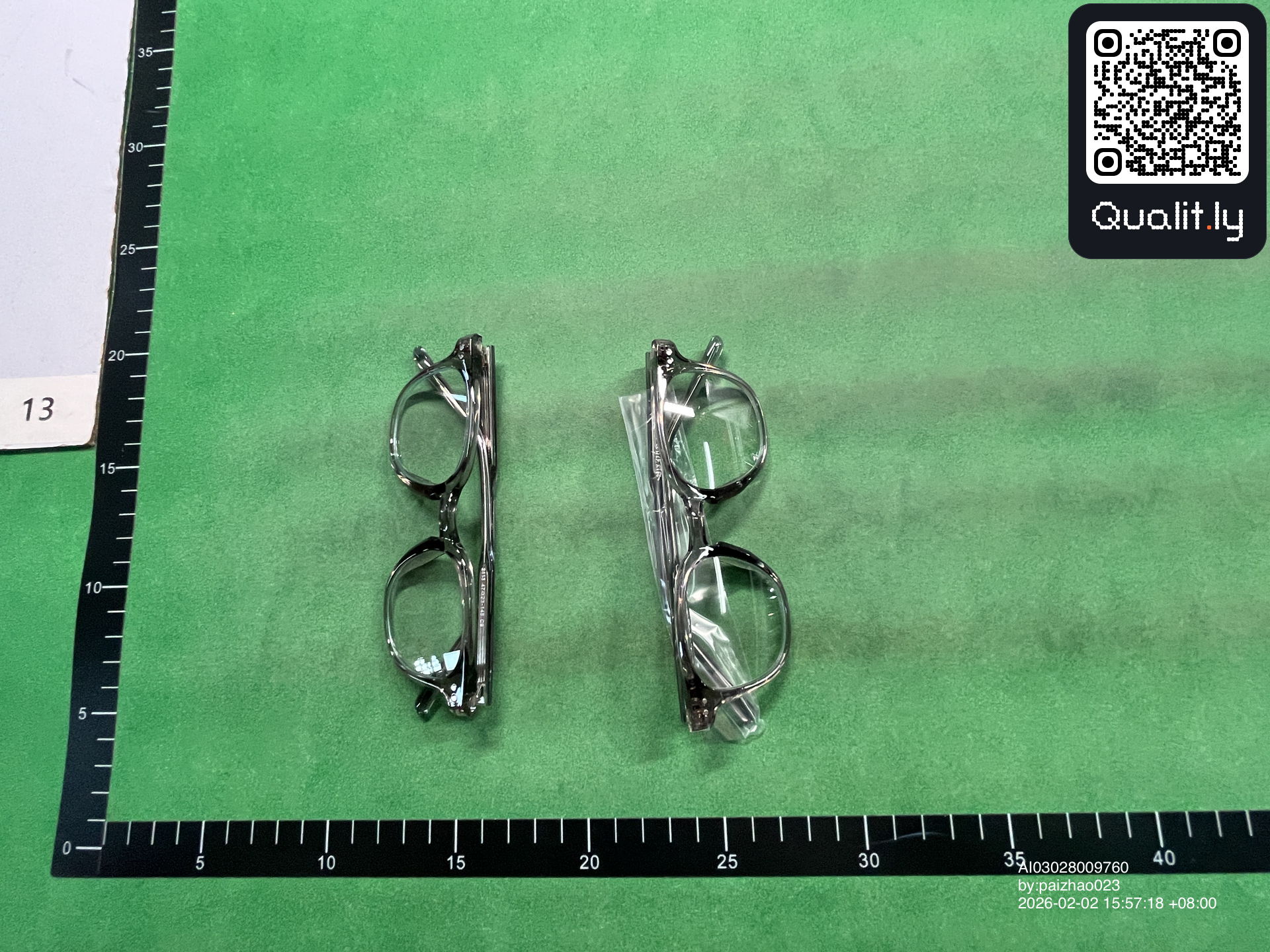 Ochelari de soare — fotografie QC 1 din 3