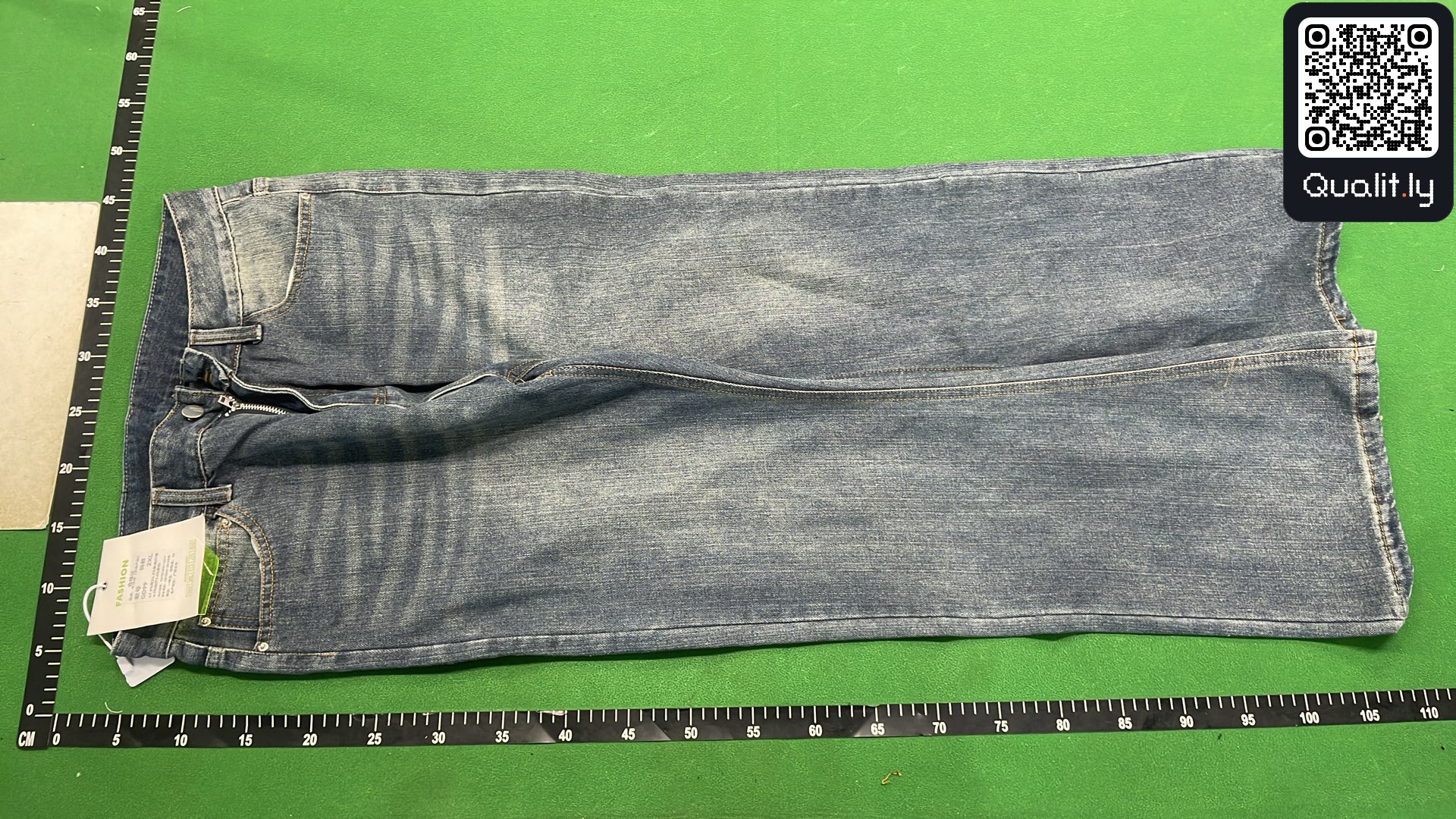Jeans — QC-foto 2 av 12