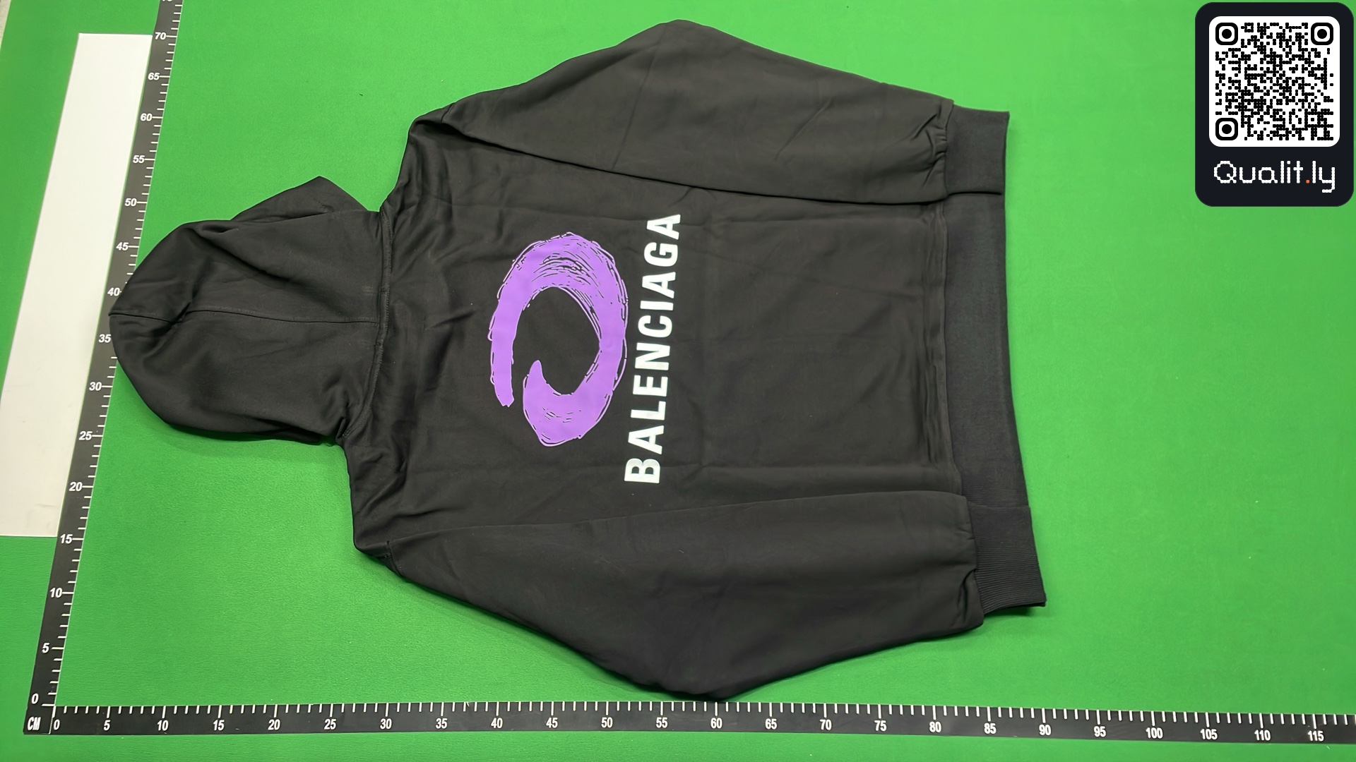 Hoodie QC photo 3 of 4