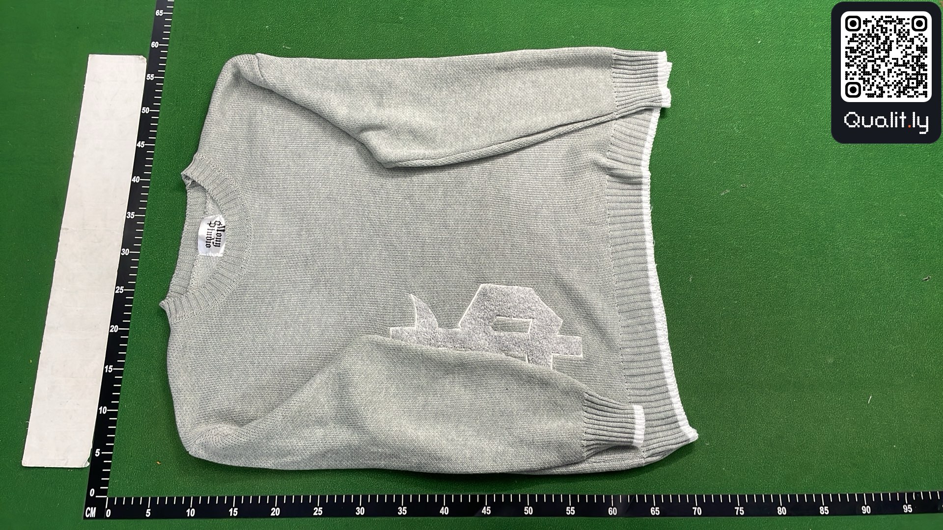 Sweater QC photo 2 of 11