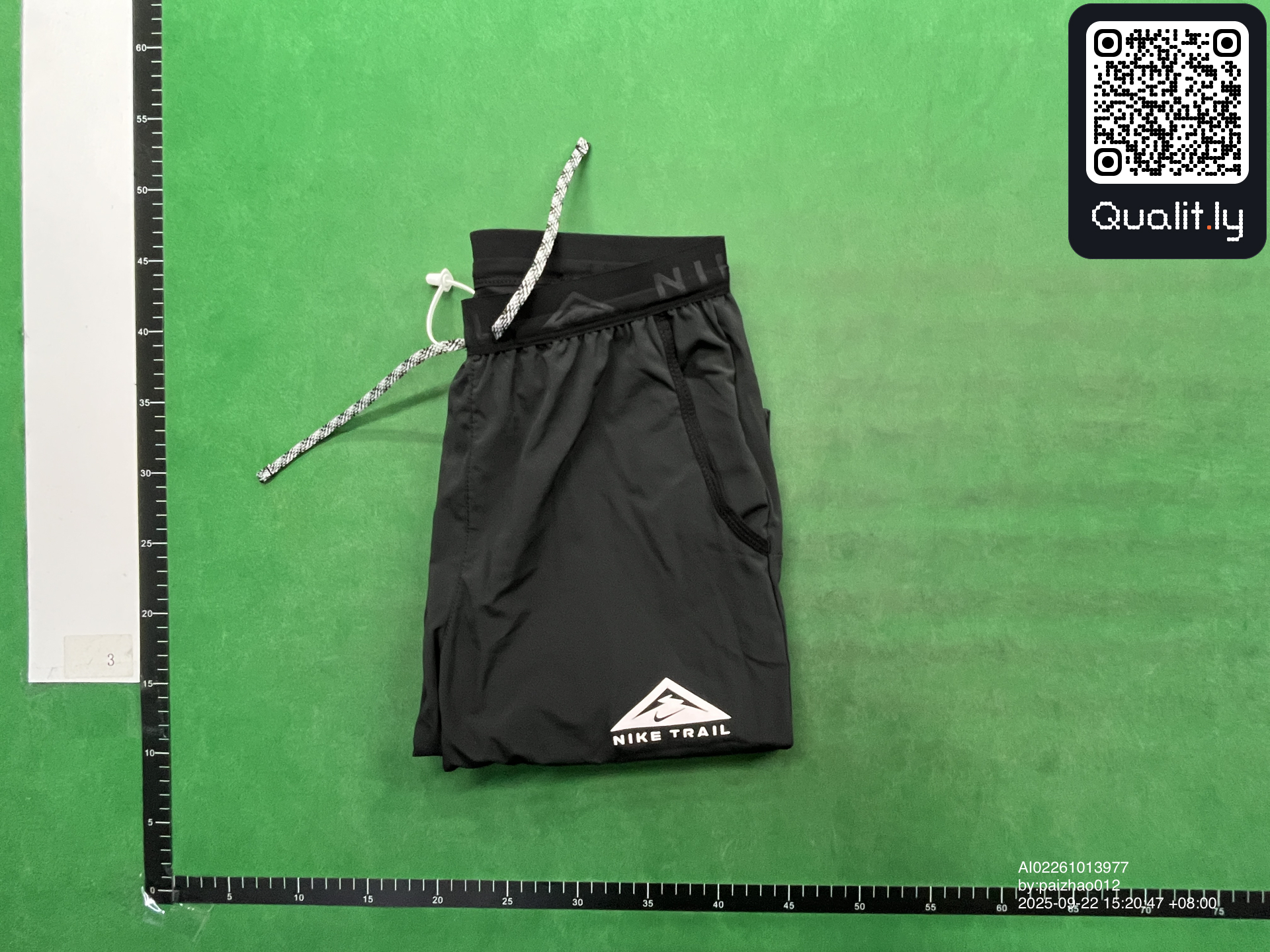 Pantaloni — fotografie QC 2 din 42