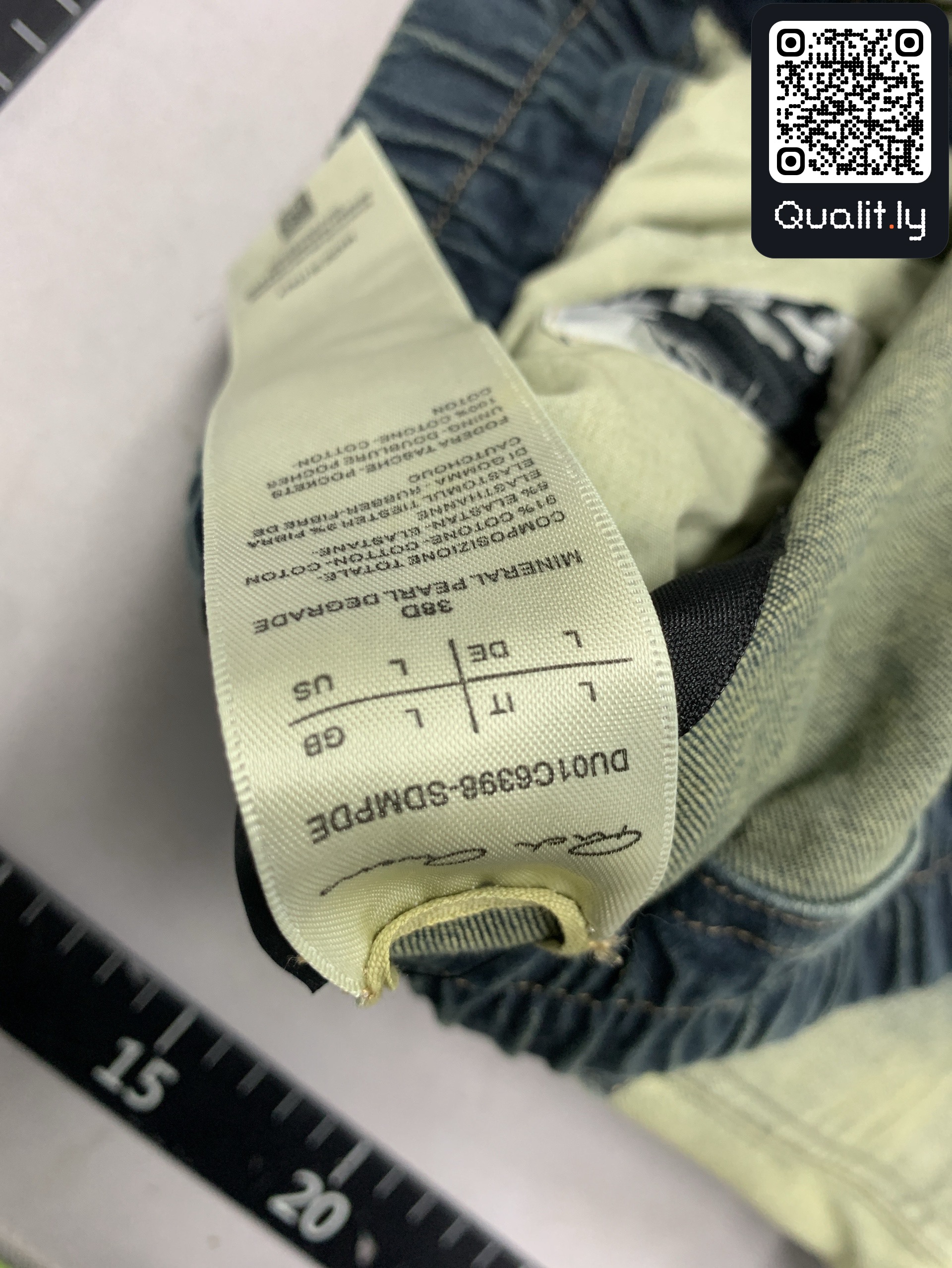 Pants QC photo 1 of 60