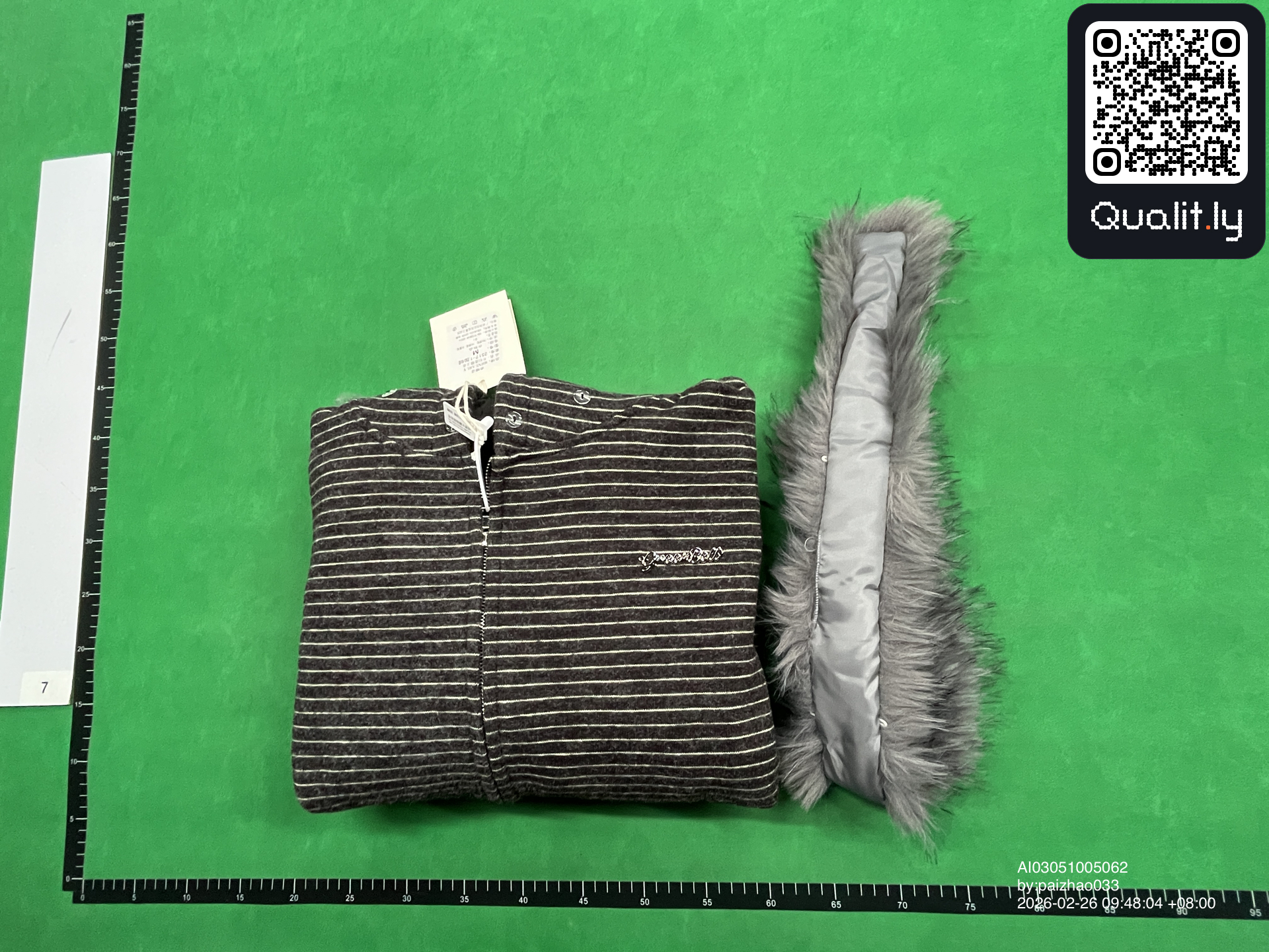 Hoodie — QC-foto 1 av 12