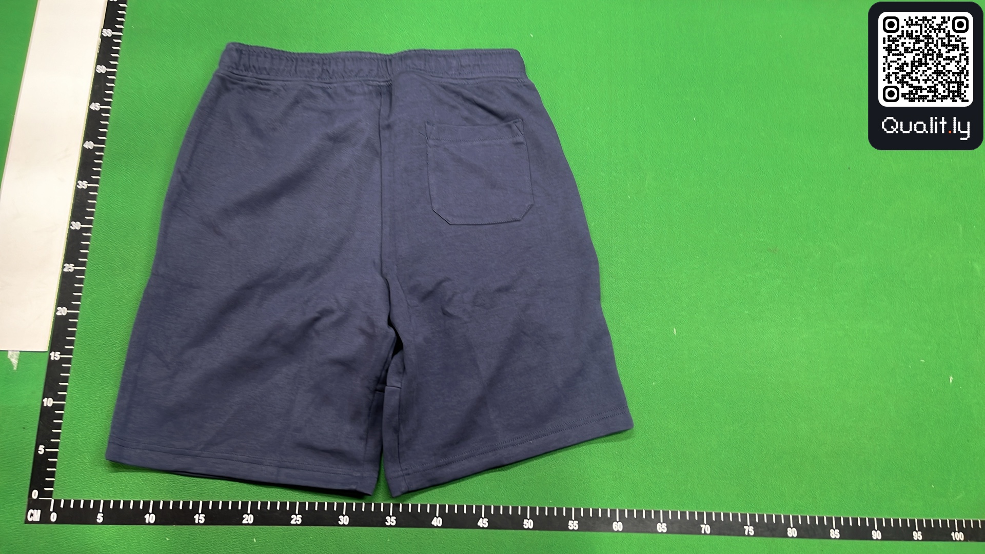 短裤 QC 照片 3 / 16