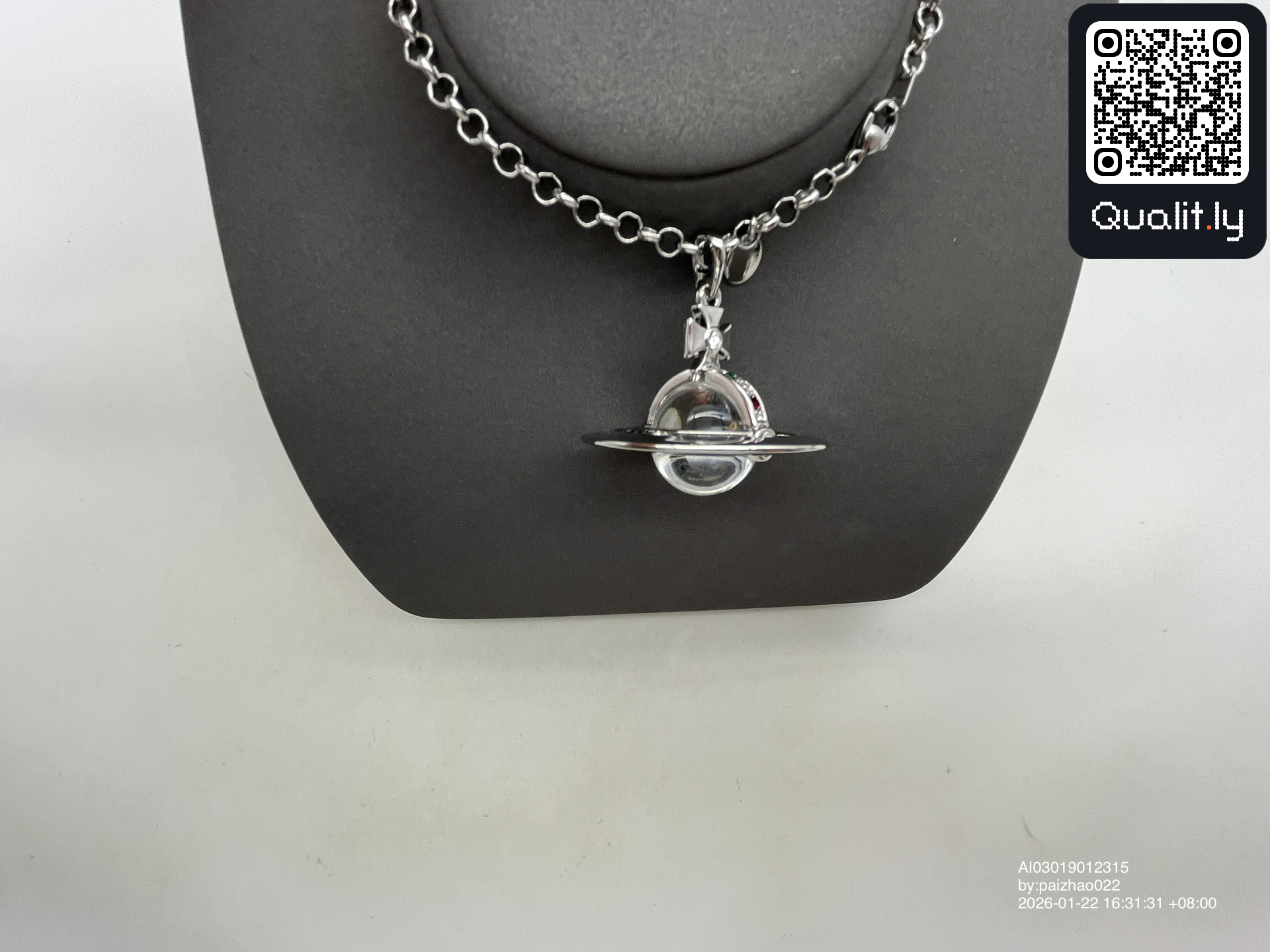 Jewelry QC photo 2 of 3