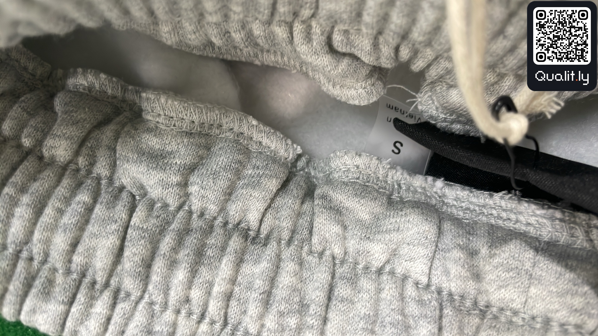 Pants QC photo 1 of 14