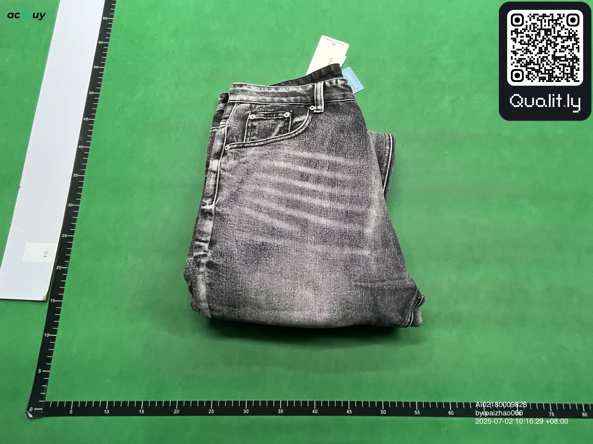Jeans QC photo 1 of 4