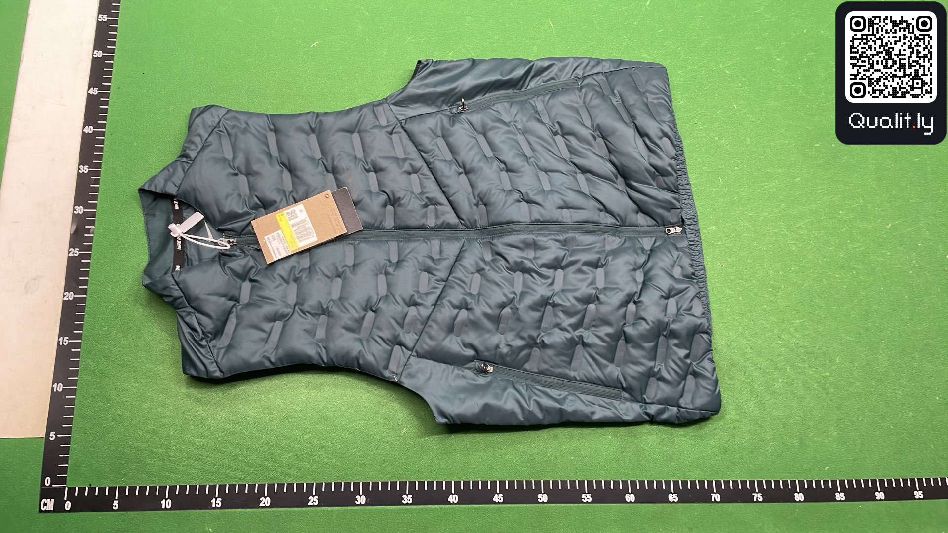 Jacket QC photo 2 of 8