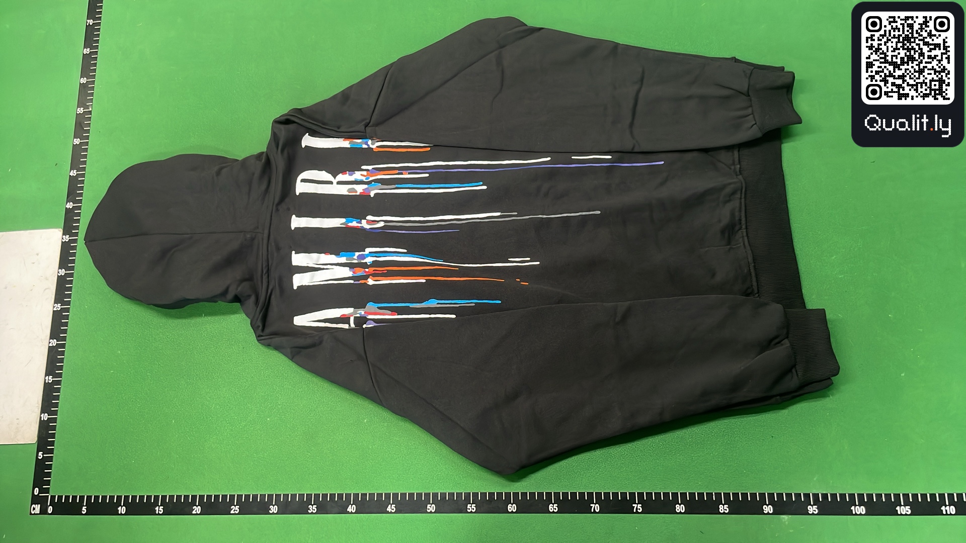 Hoodie QC photo 3 of 108