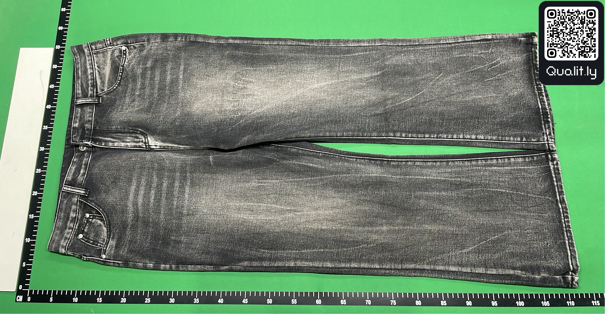 Jeans — QC-Foto 2 von 28